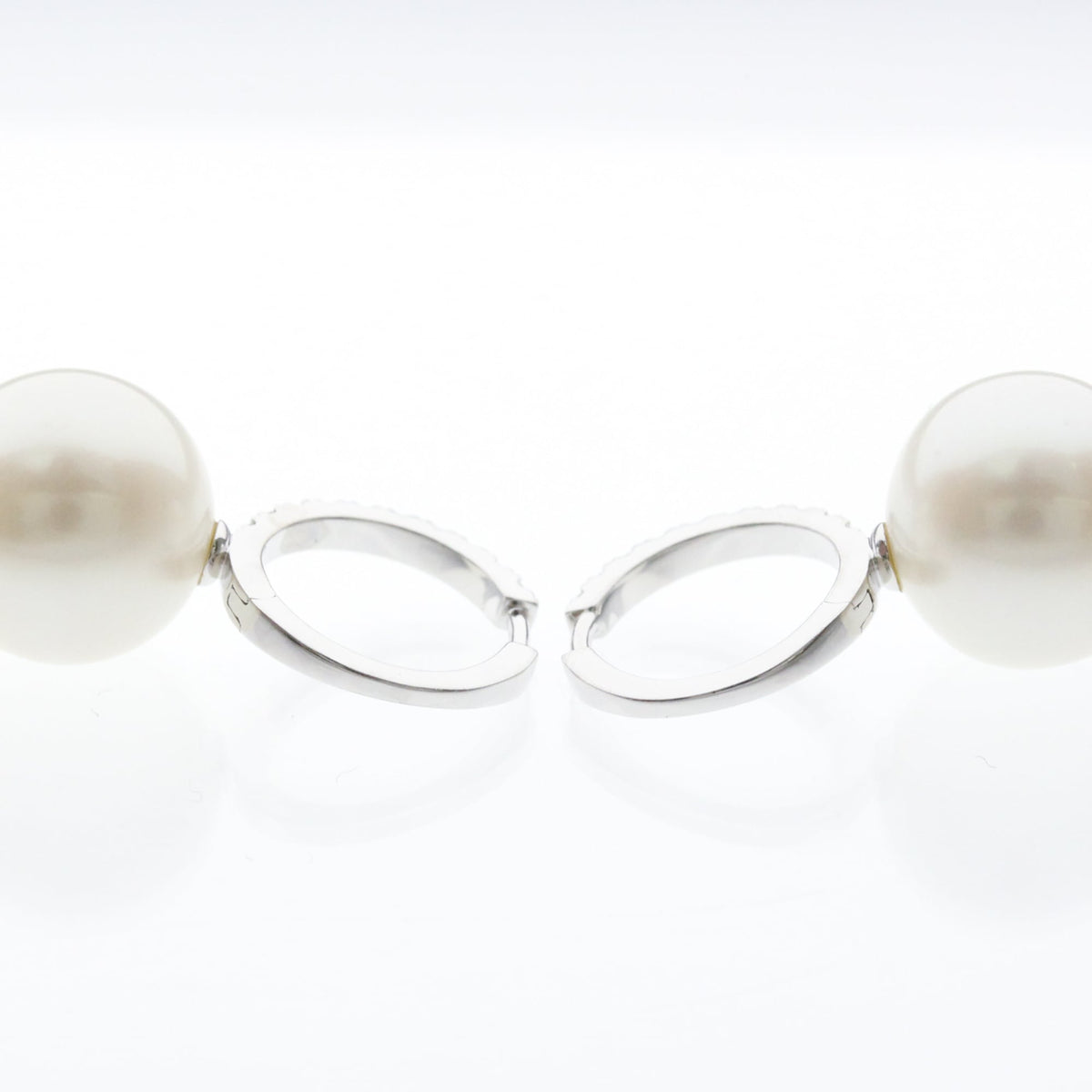 Ponte Vecchio Pearl & Diamond · 18K White Gold