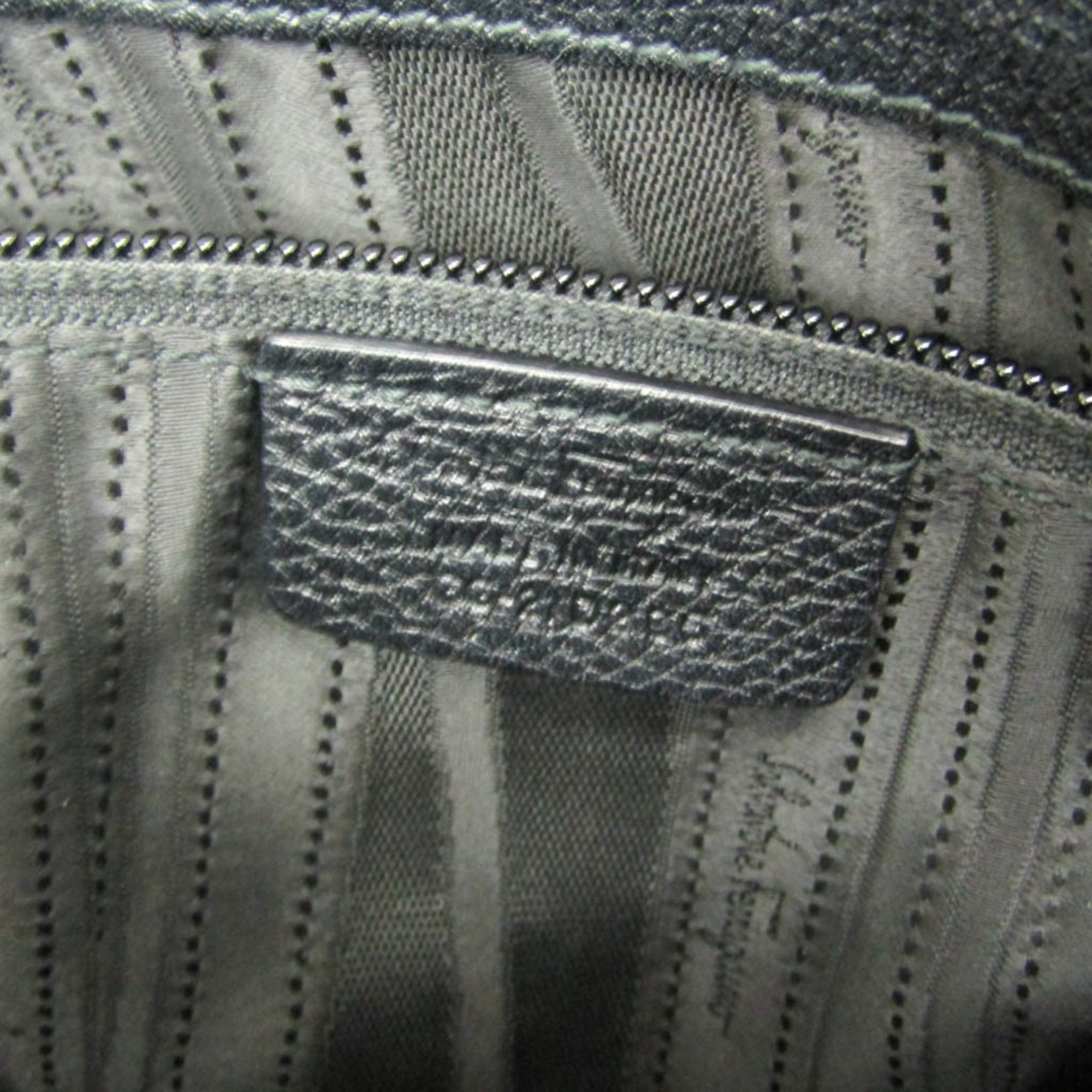 Salvatore Ferragamo Gancini · Leather