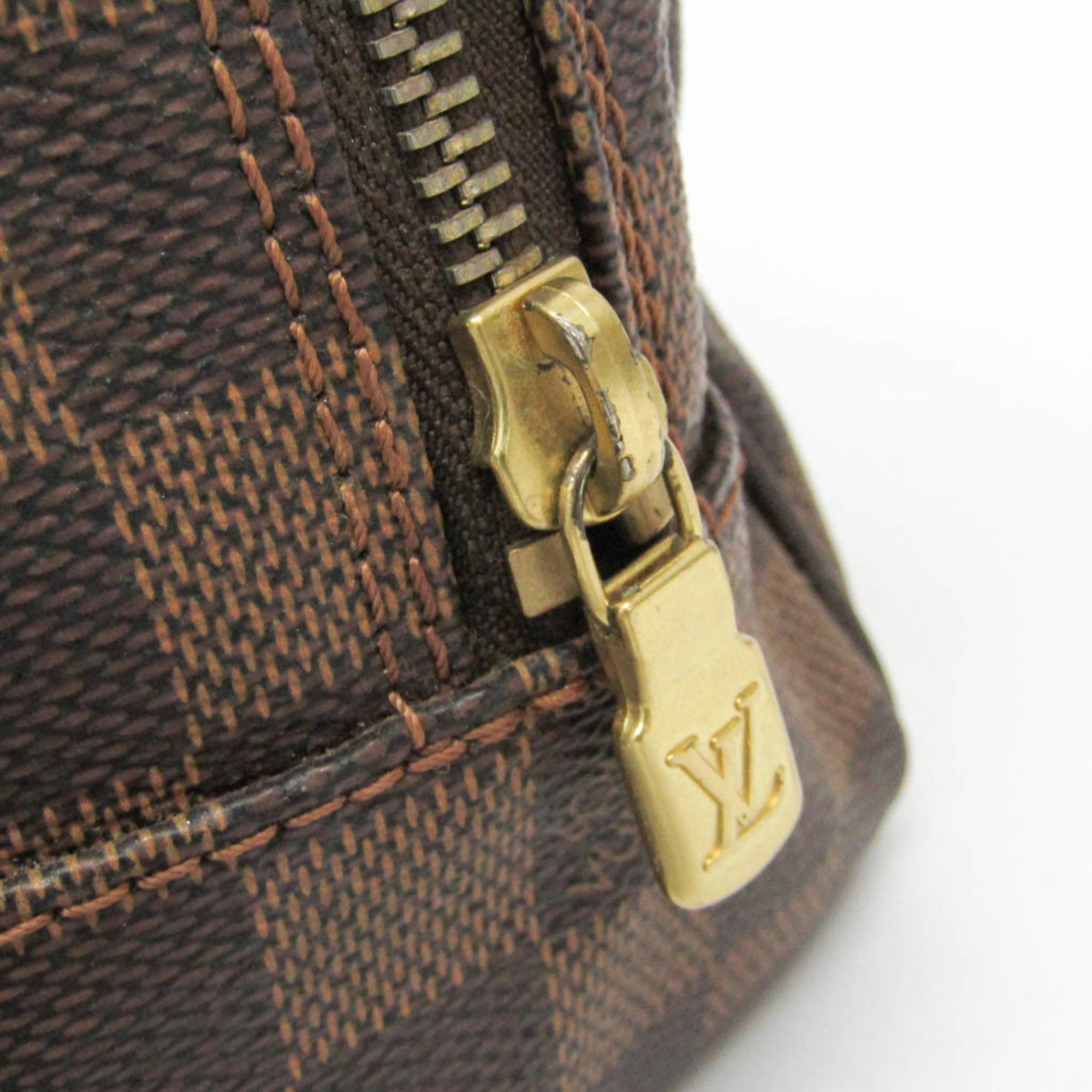 Louis Vuitton Damier · Toiletry Pouch
