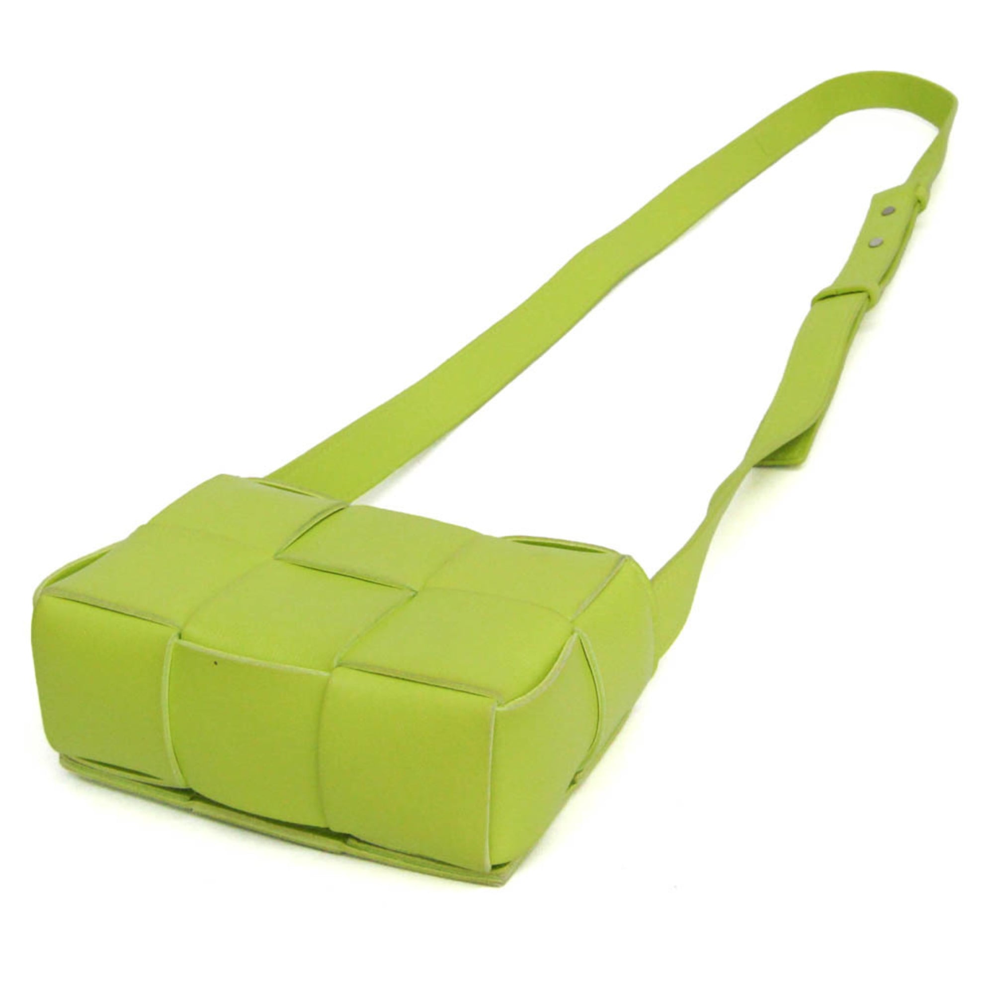 Bottega Veneta Intrecciato Cassette · Leather
