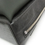 Louis Vuitton Taiga Beluga · Shoulder Bag