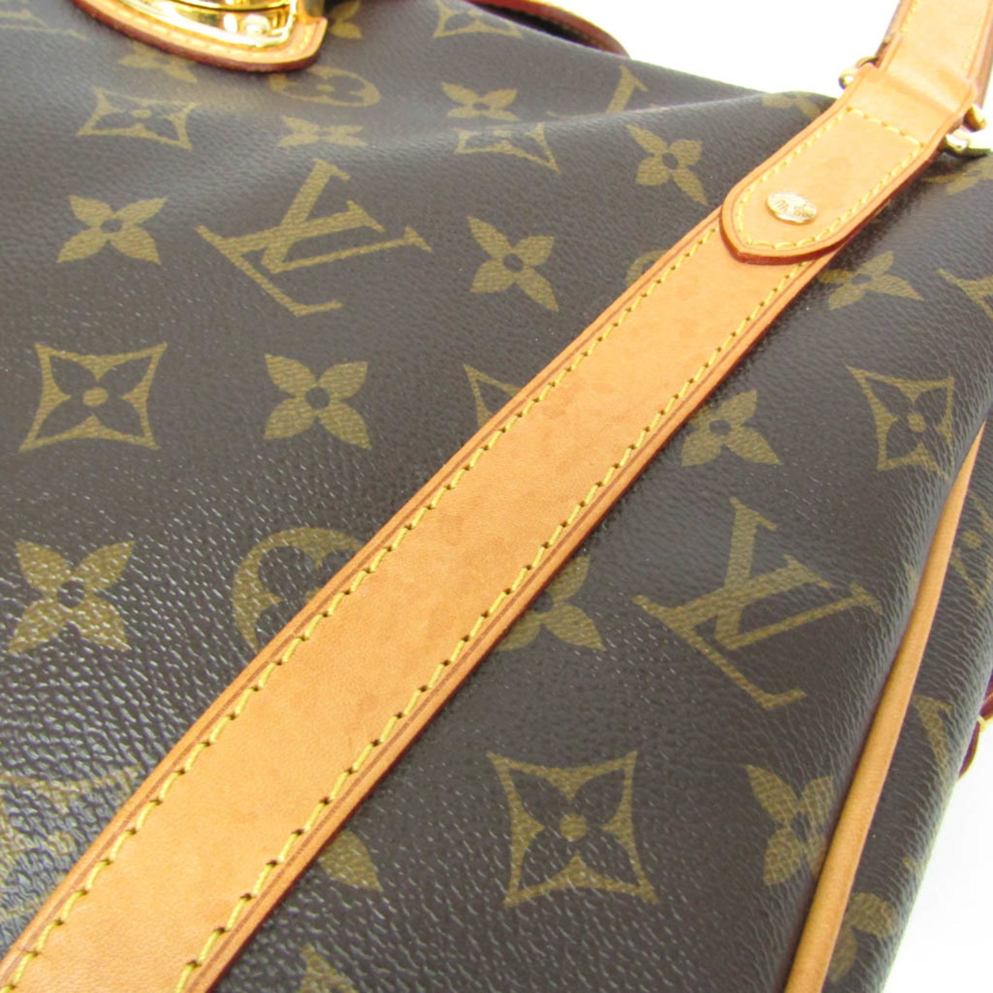 Louis Vuitton Streza PM · Monogram