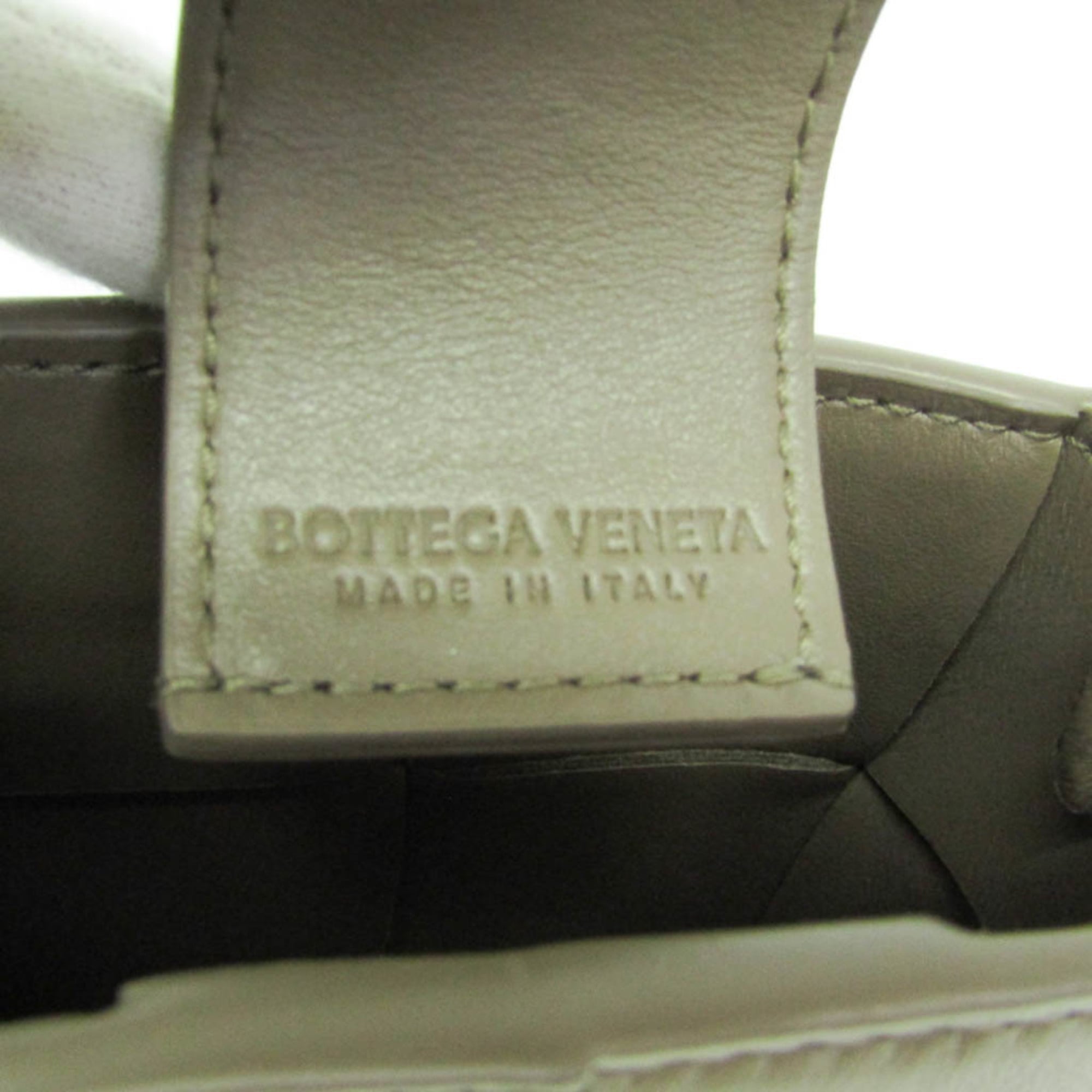 Bottega Veneta Intrecciato Cassette · Pouch