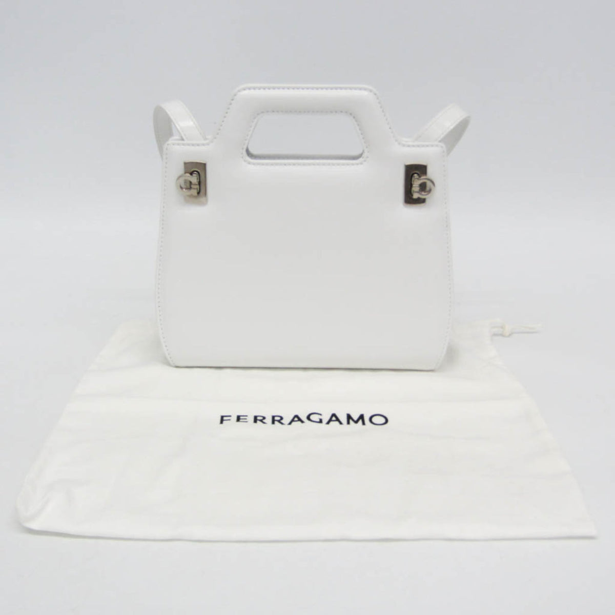 Salvatore Ferragamo Gancini · Leather