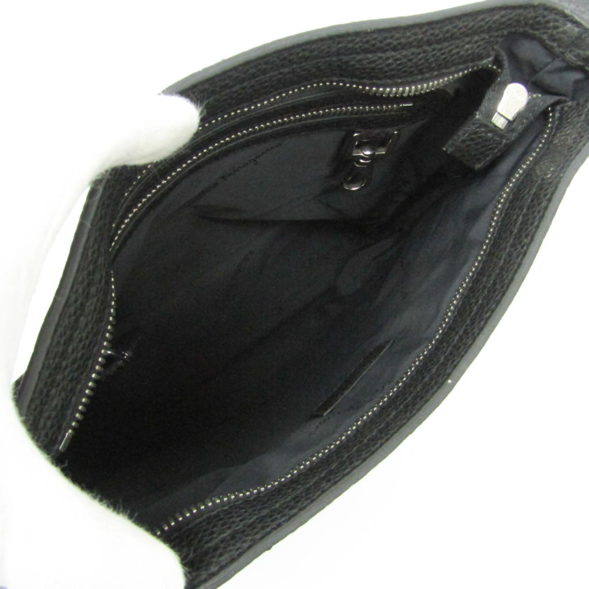 Salvatore Ferragamo Gancini · Leather