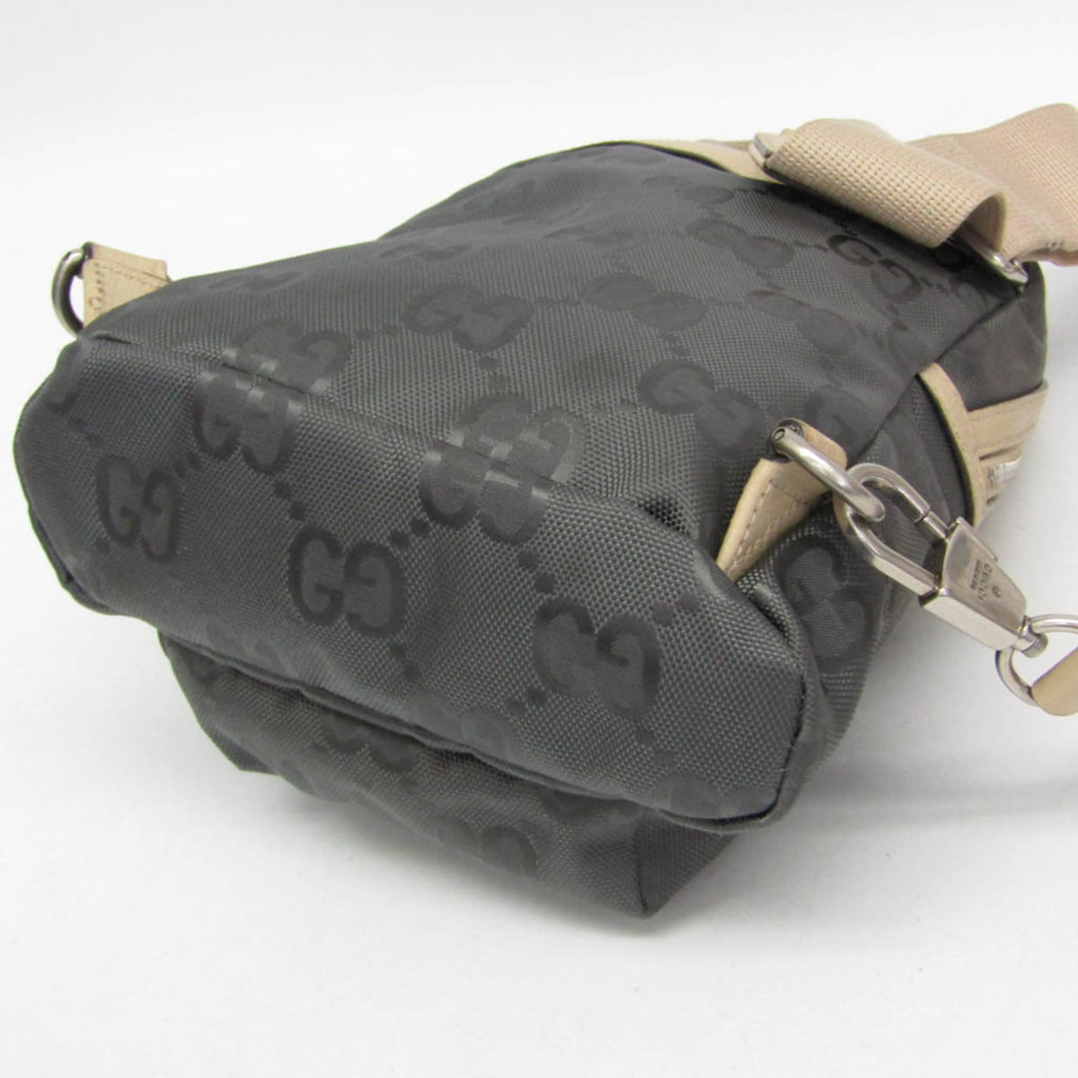 Gucci Off The Grid · Nylon & Leather Sling