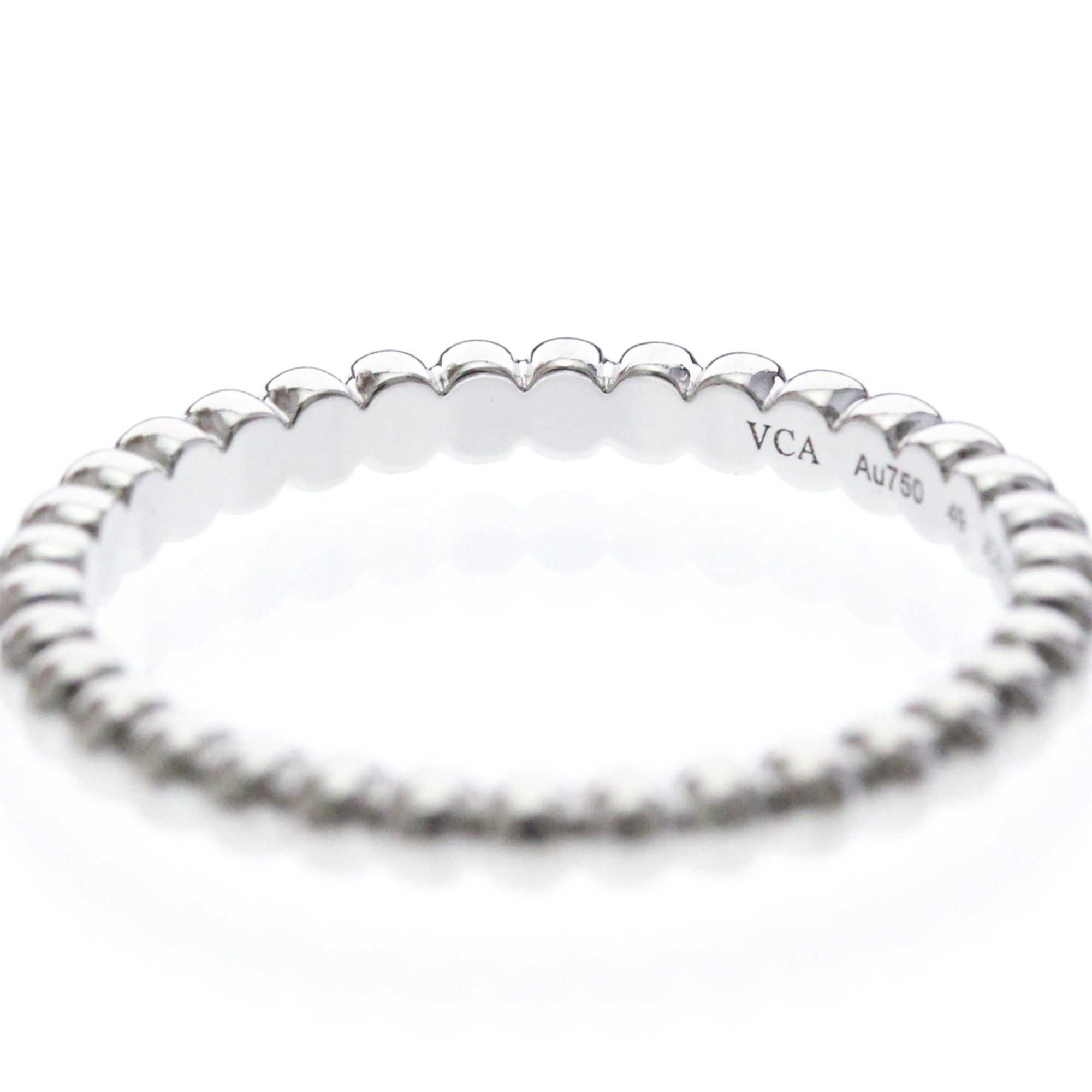 Van Cleef & Arpels Perlee · 18K White Gold