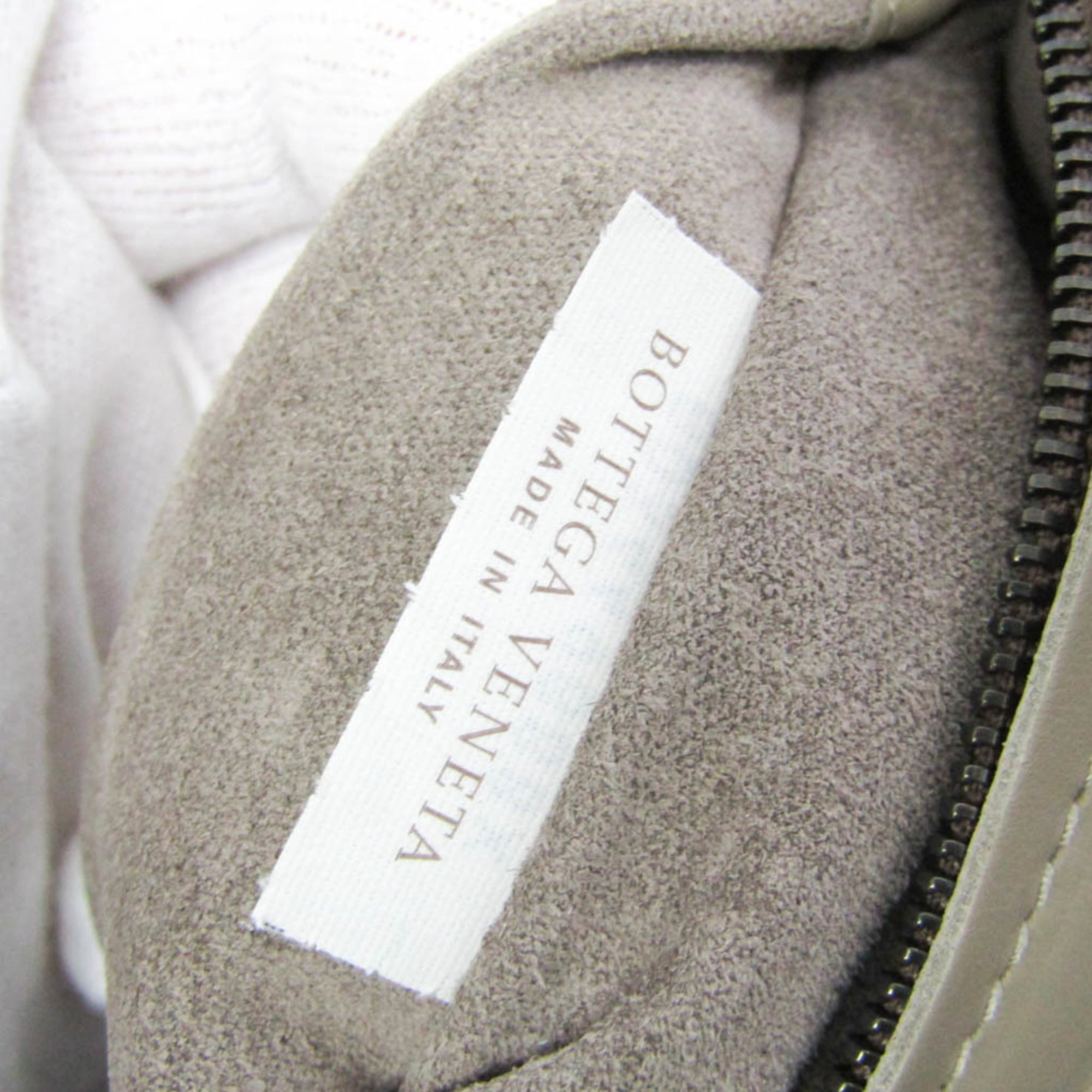 Bottega Veneta Intrecciato Rome · Leather
