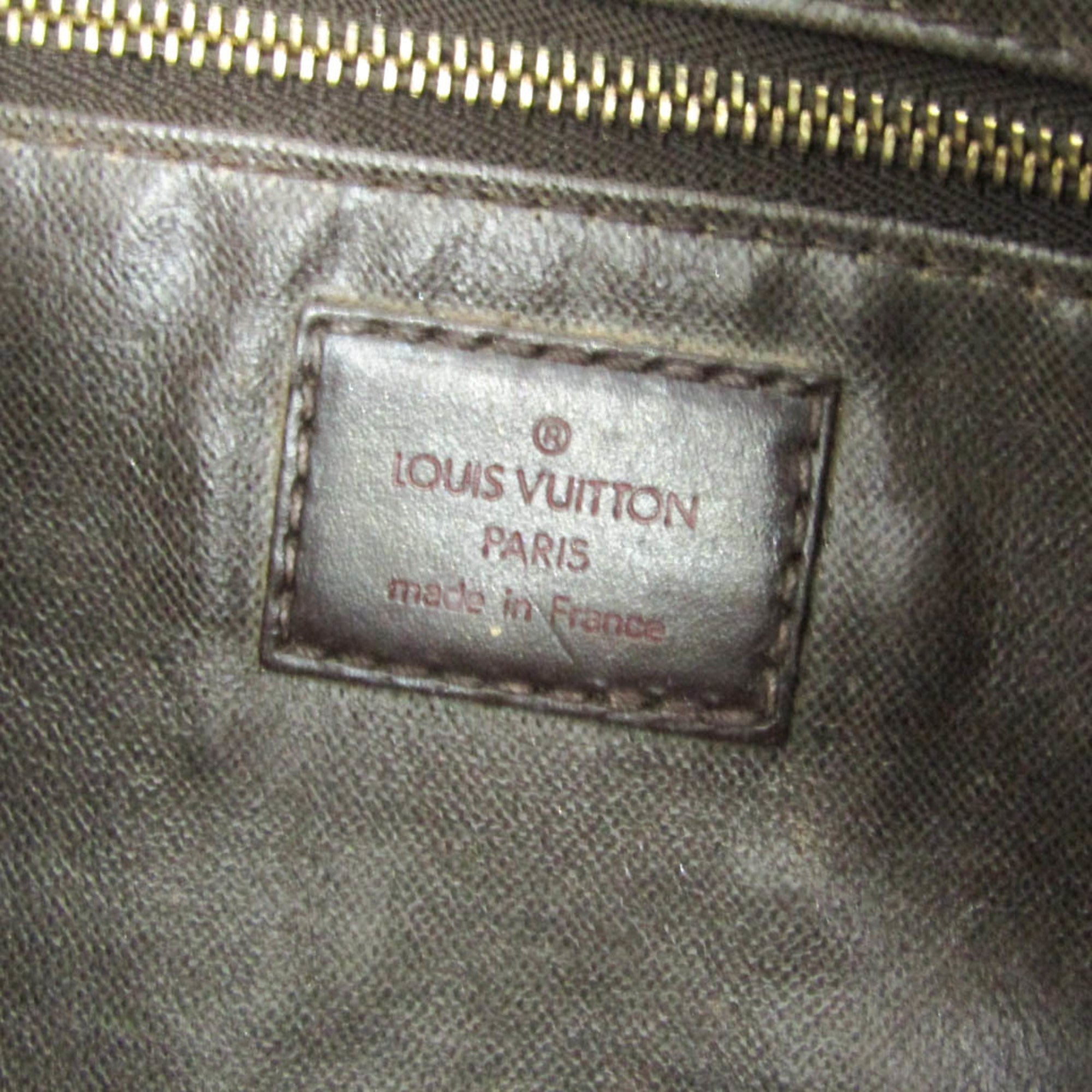 Louis Vuitton Damier · Toiletry Pouch