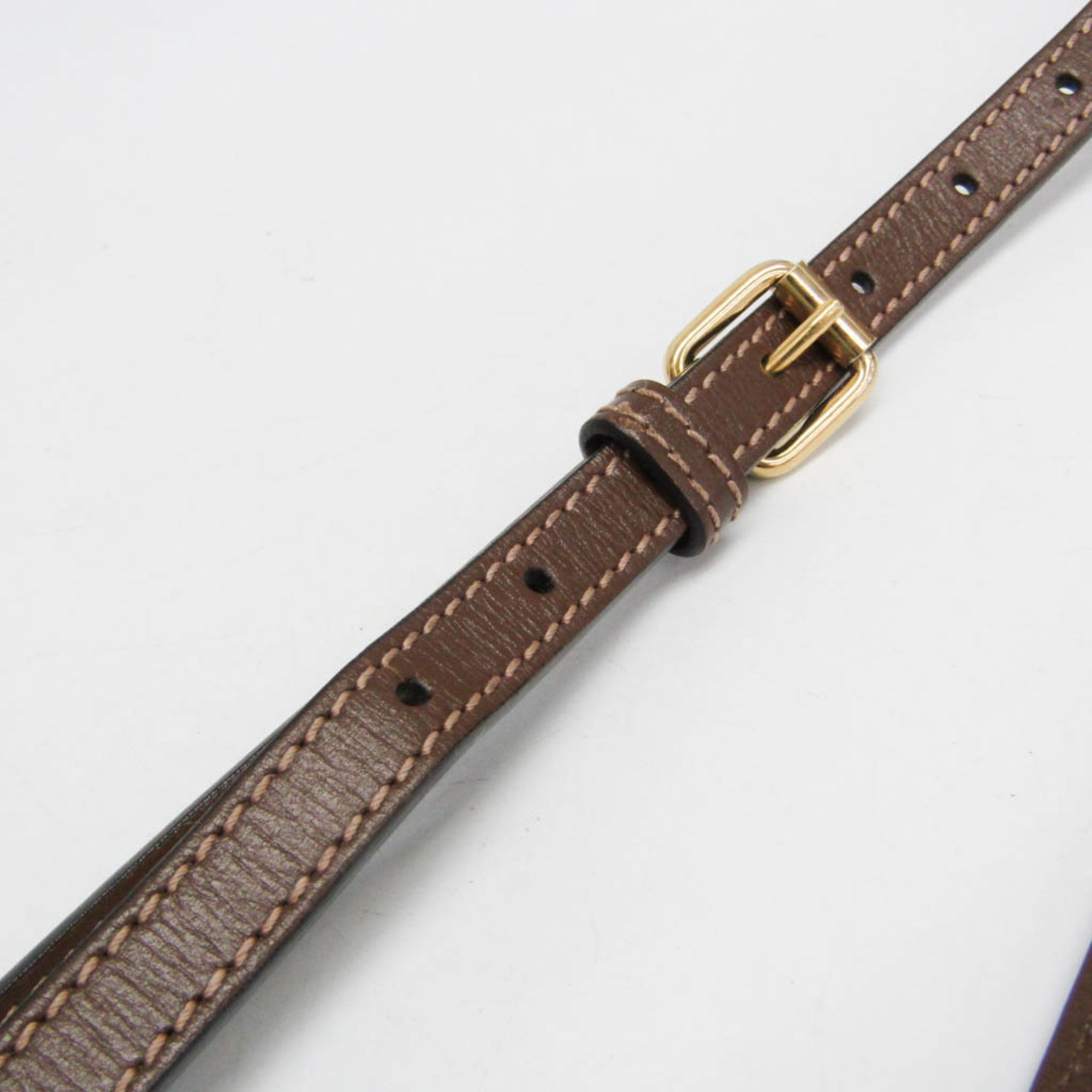 Gucci Interlocking G · GG Supreme · Leather