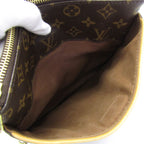 Louis Vuitton Pochette Valmy · Monogram