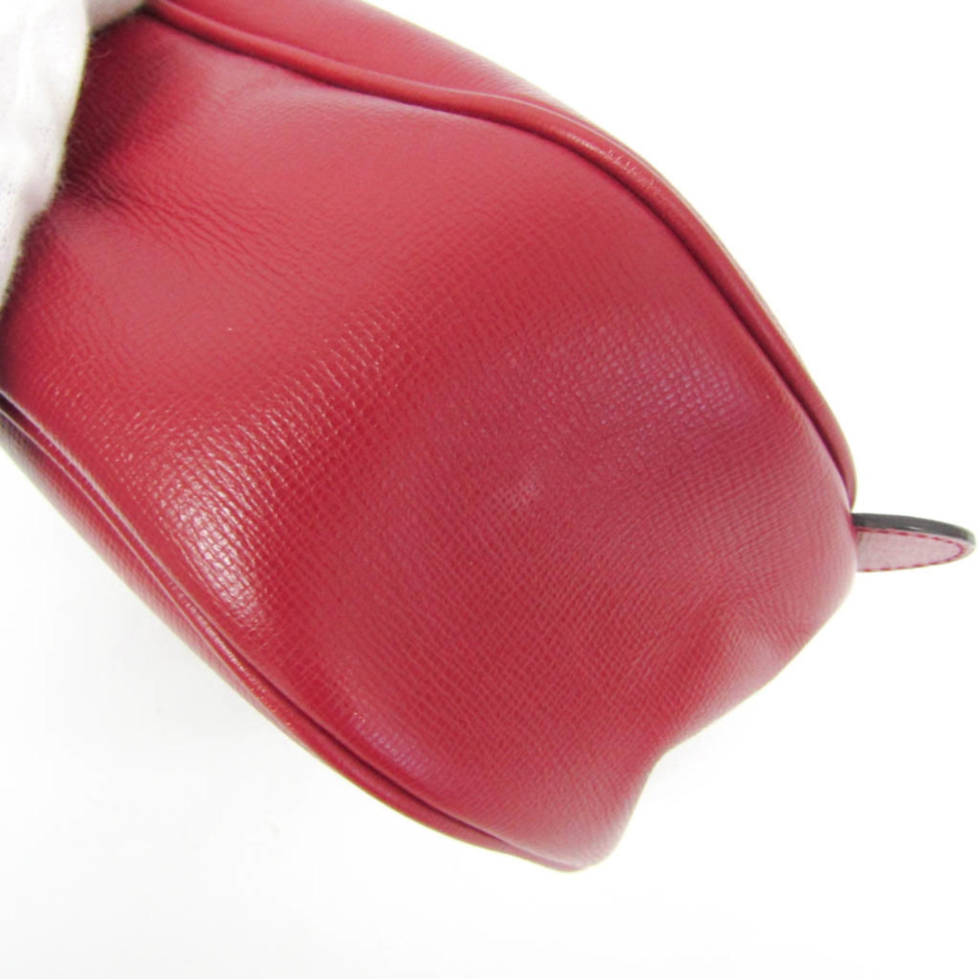 Gucci Interlocking G · Leather Clutch