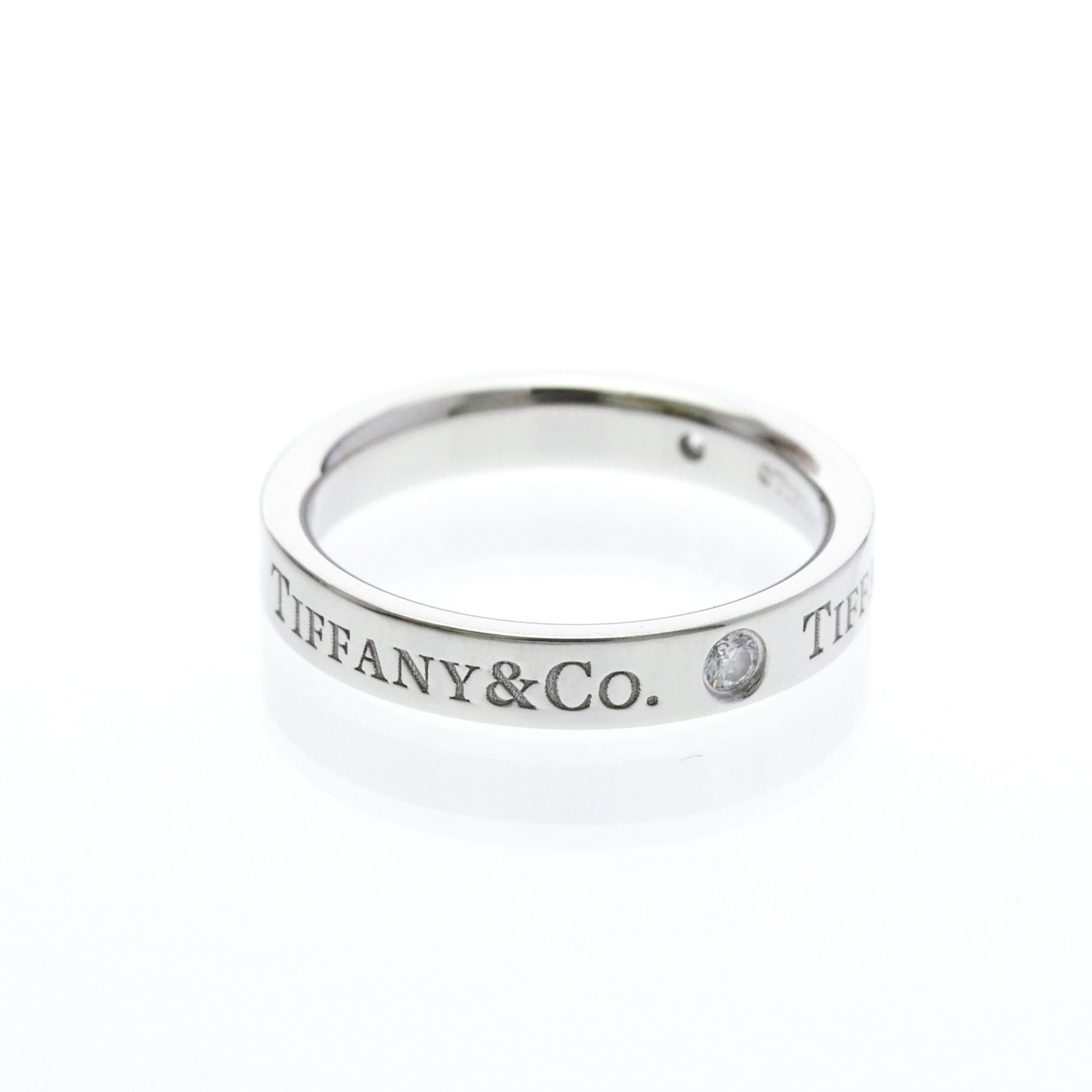Tiffany Three Diamond · Platinum