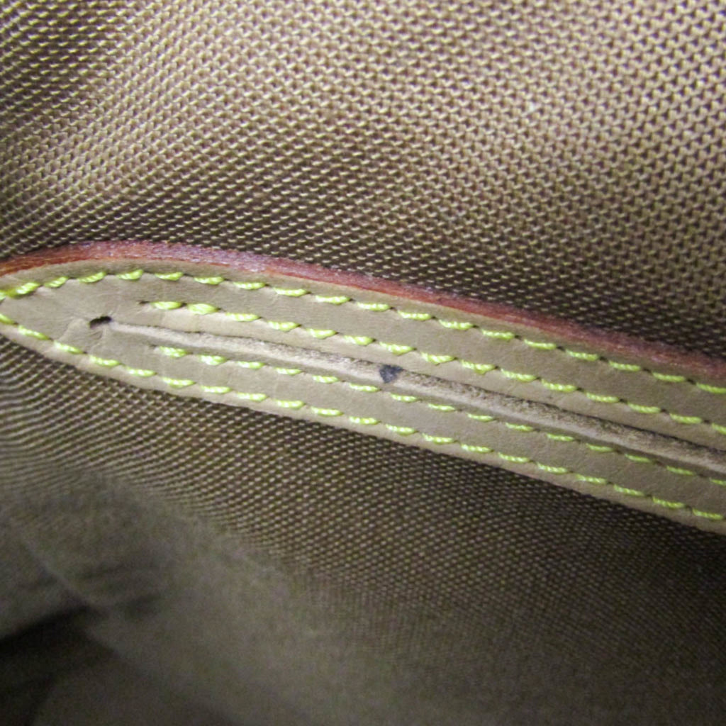 Louis Vuitton Montsouris MM · Monogram