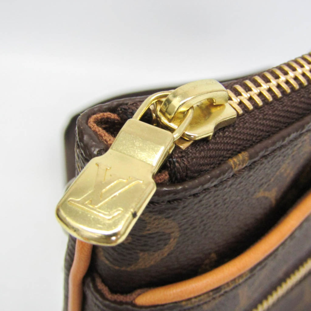 Louis Vuitton Pochette Valmy · Monogram