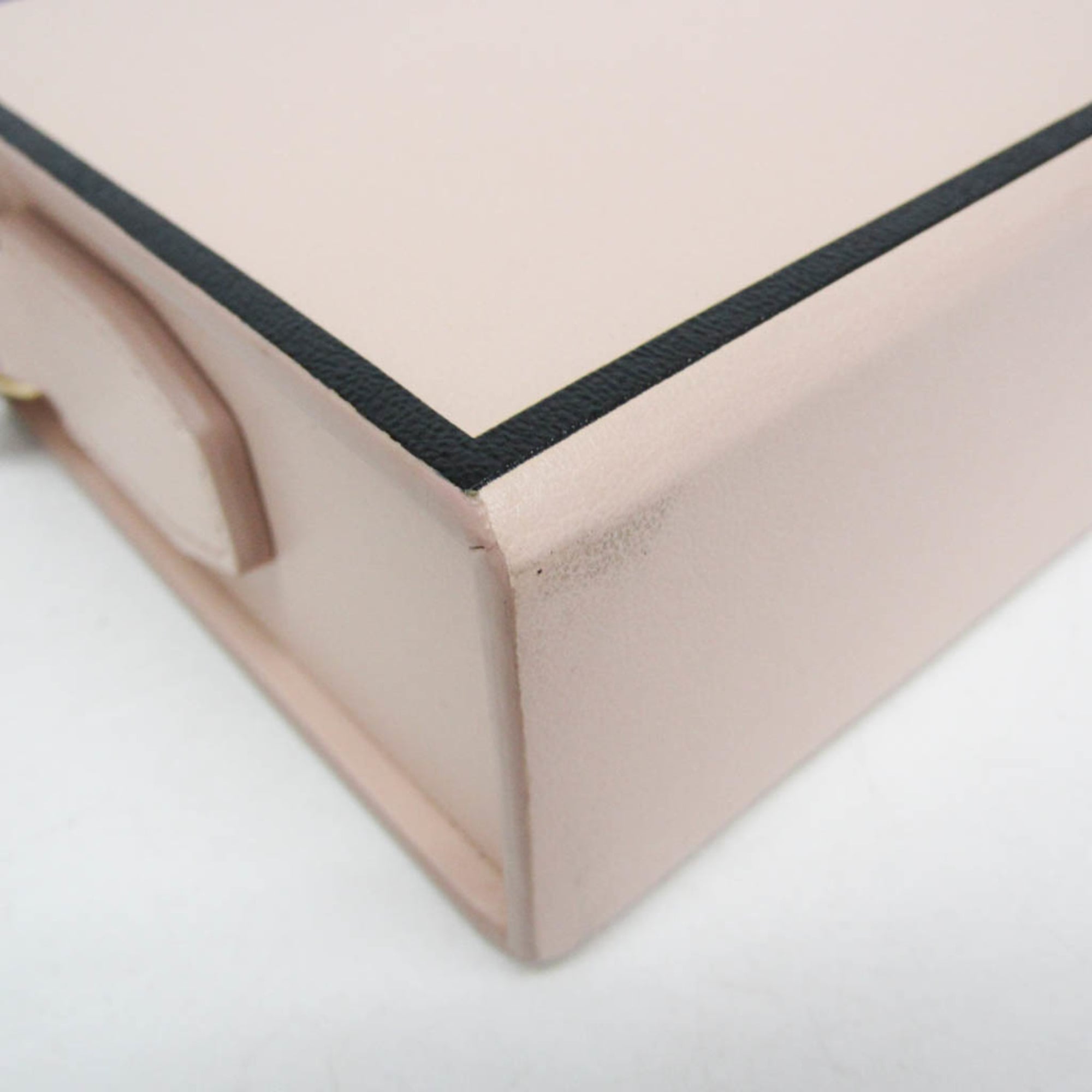 Fendi Box Horizontal · Leather