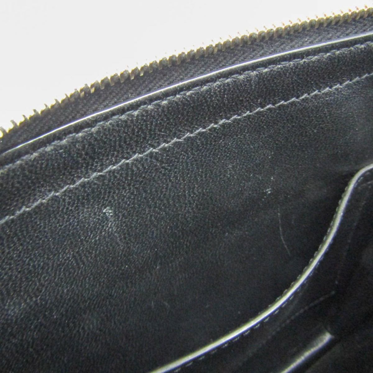 Saint Laurent Monogram · Suede