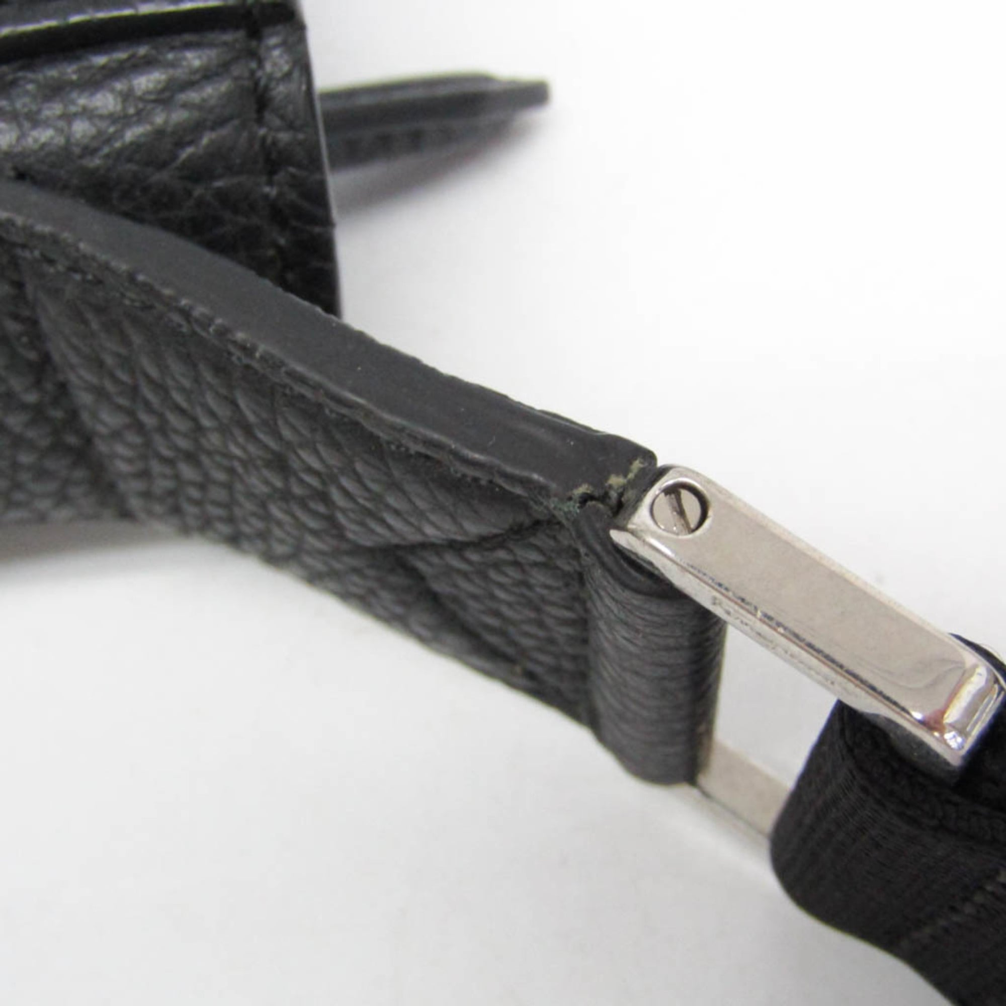 Salvatore Ferragamo Gancini · Leather