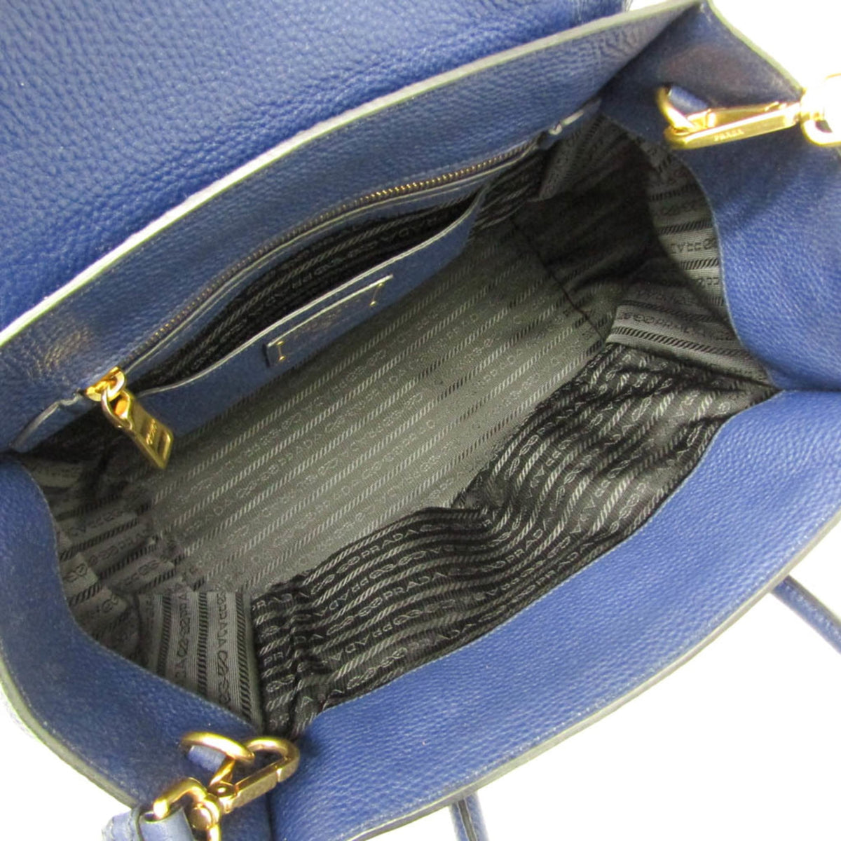 Prada Vit Daino · Leather