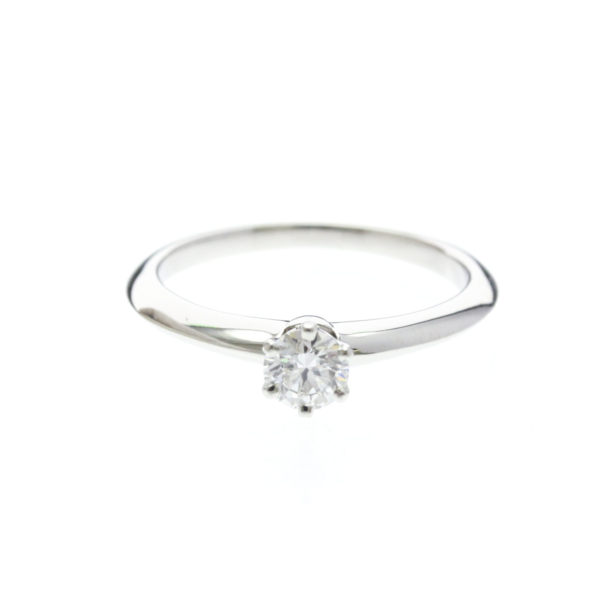 Tiffany Solitaire · Platinum · Diamond