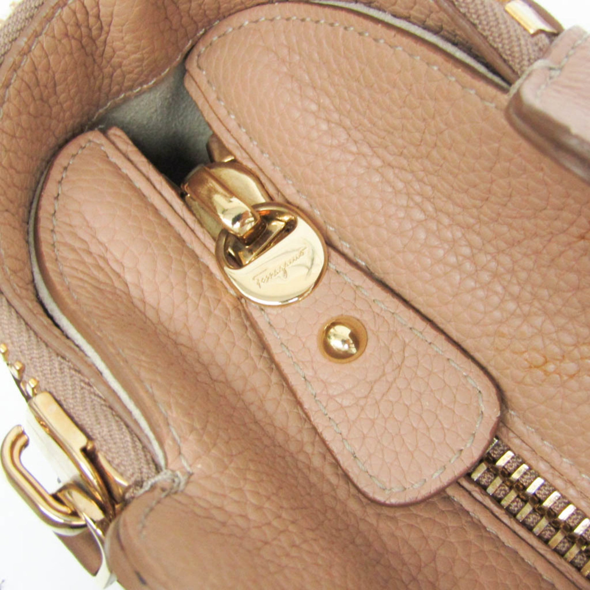 Salvatore Ferragamo Gancini · Leather
