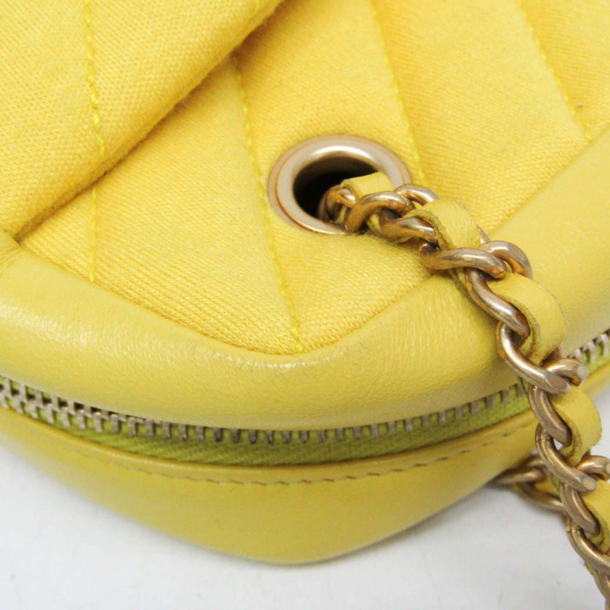 Chanel Chevron V-Stitch · Lamb Leather
