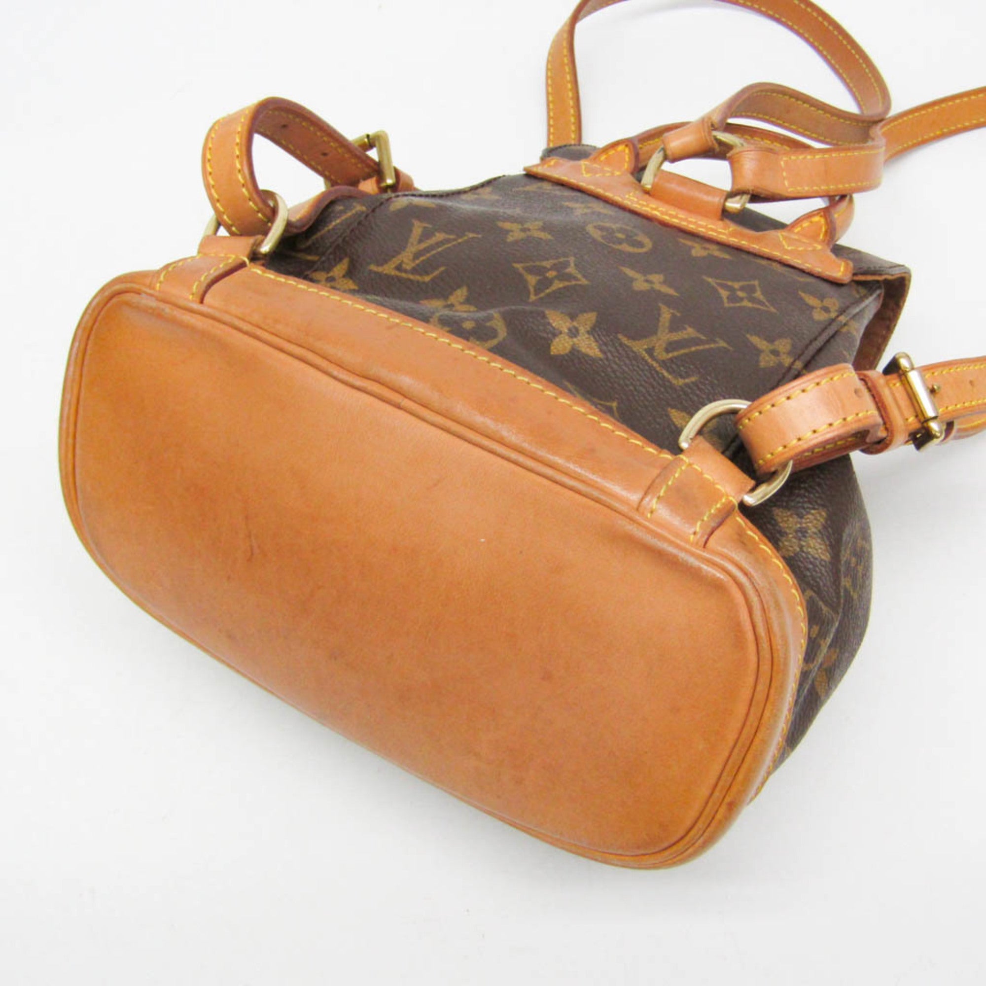 Louis Vuitton Mini Montsouris · Monogram