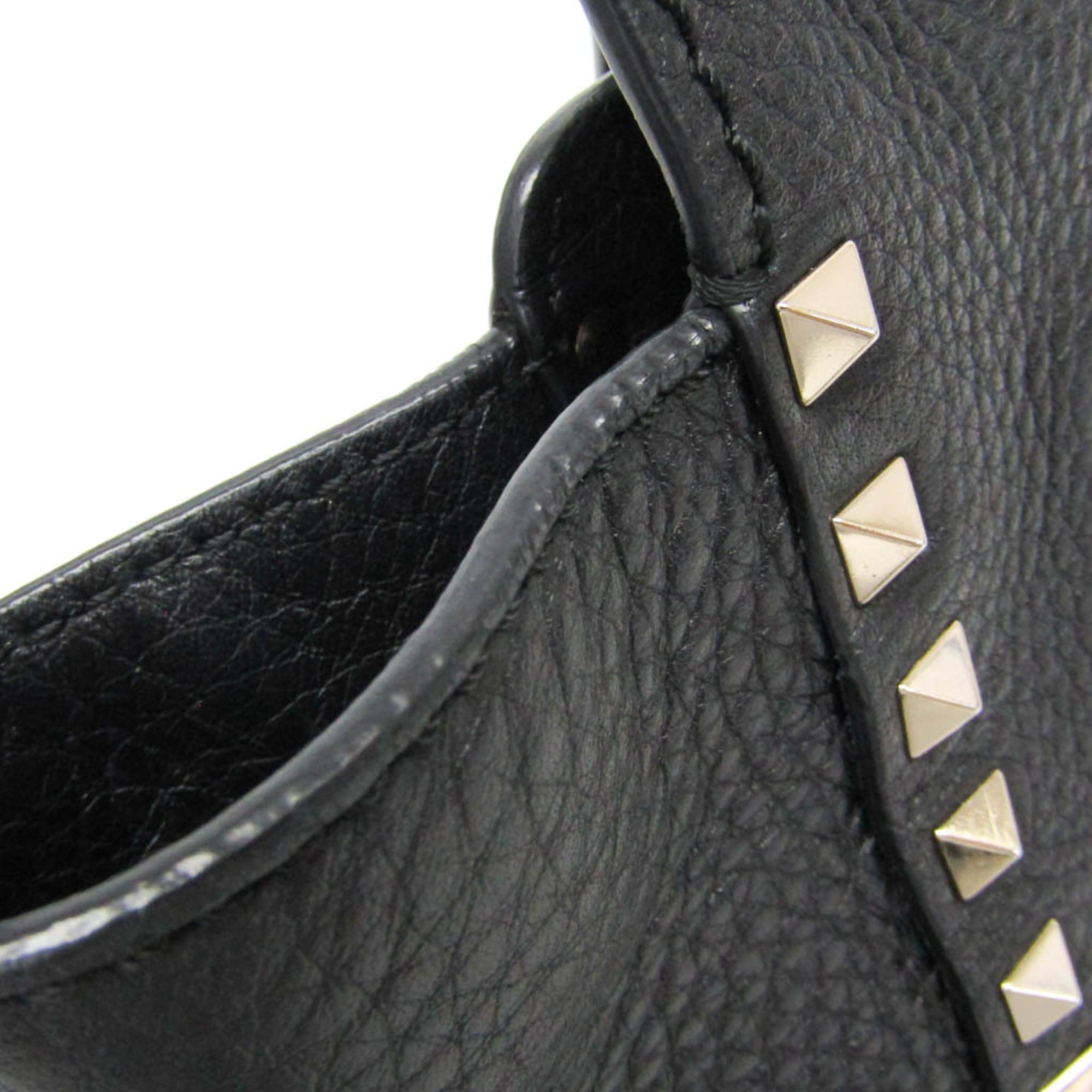 Valentino Garavani Lock Studs · Leather