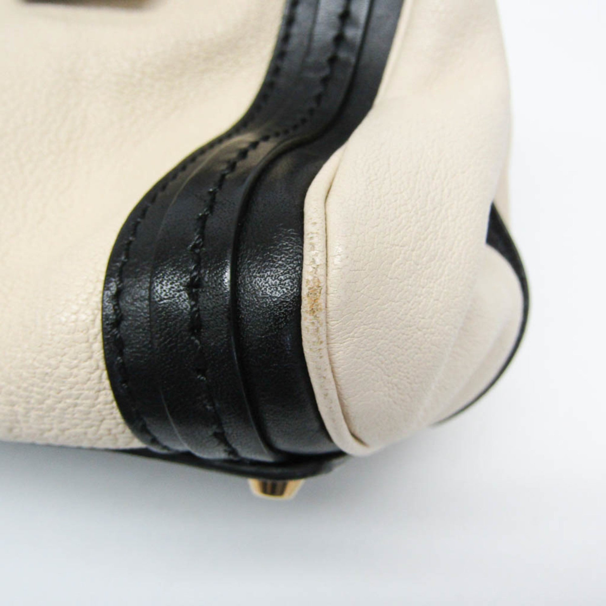 Chloé Alice · Leather