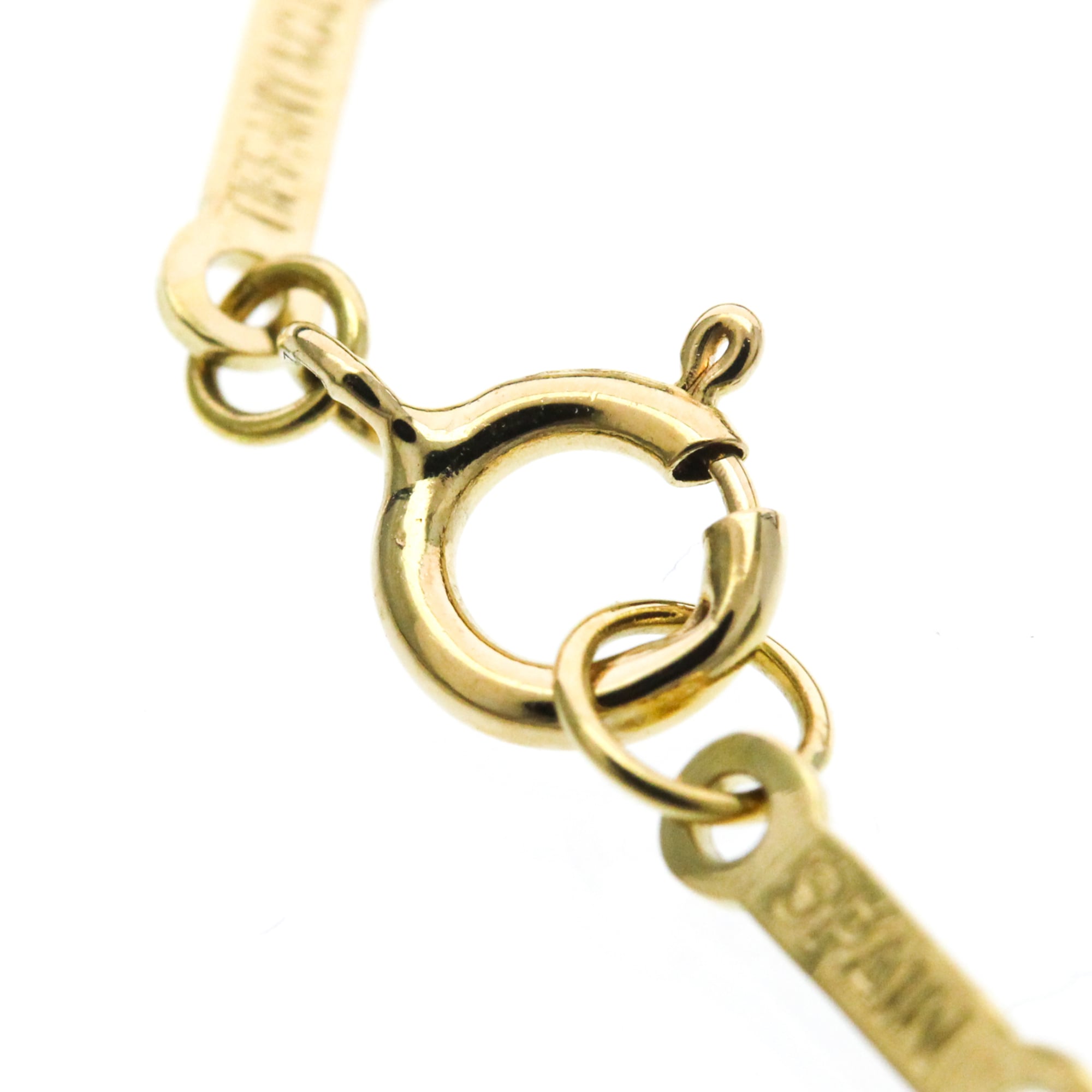 Tiffany Letter M · 18K Yellow Gold