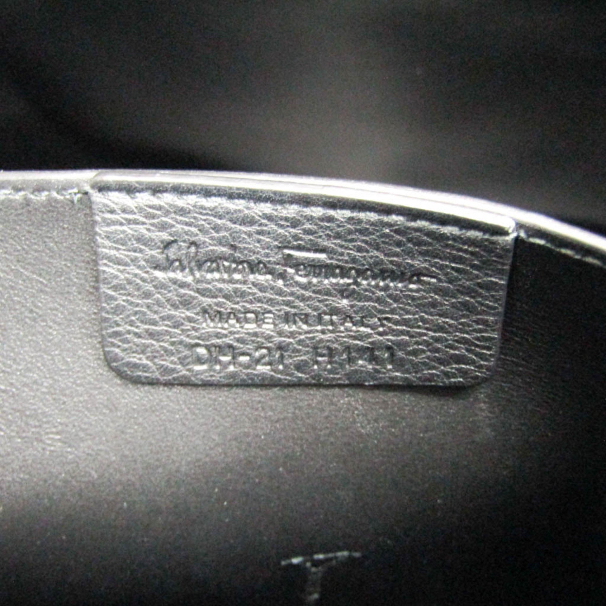 Salvatore Ferragamo Gancini · Leather