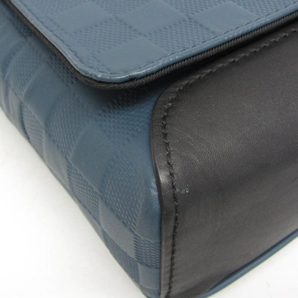 Louis Vuitton District PM · Damier Infini