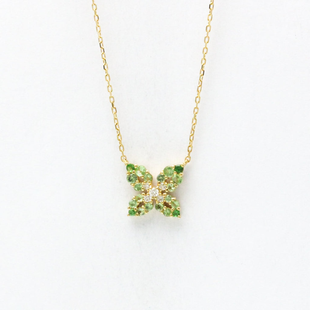Vendome Aoyama Butterfly · 18K Yellow Gold