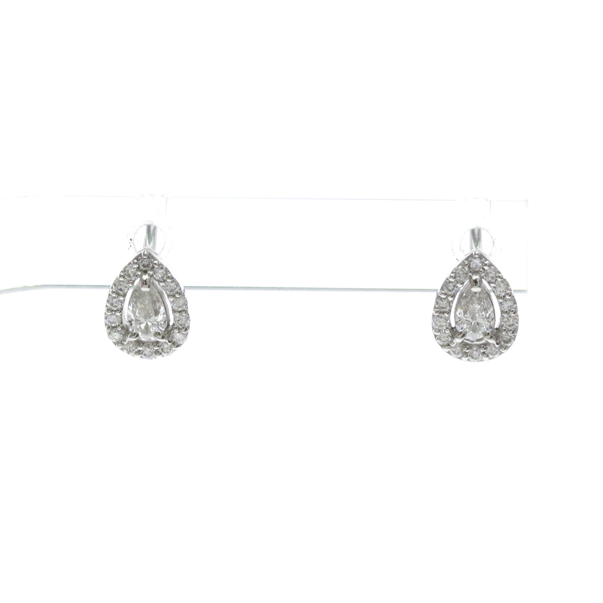Ponte Vecchio · Pear-Shaped Diamond · Platinum