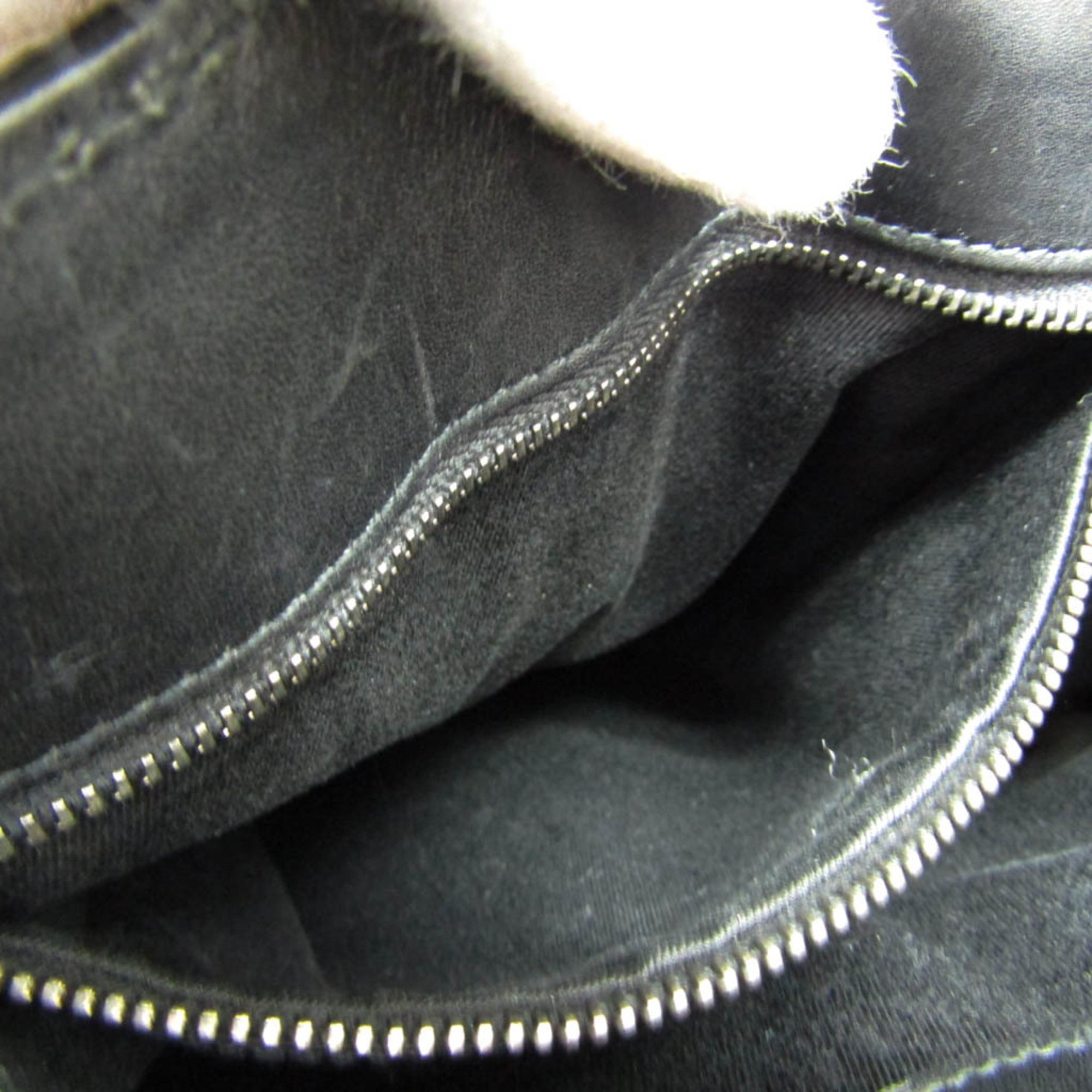 Gucci GG Canvas · Shoulder Bag