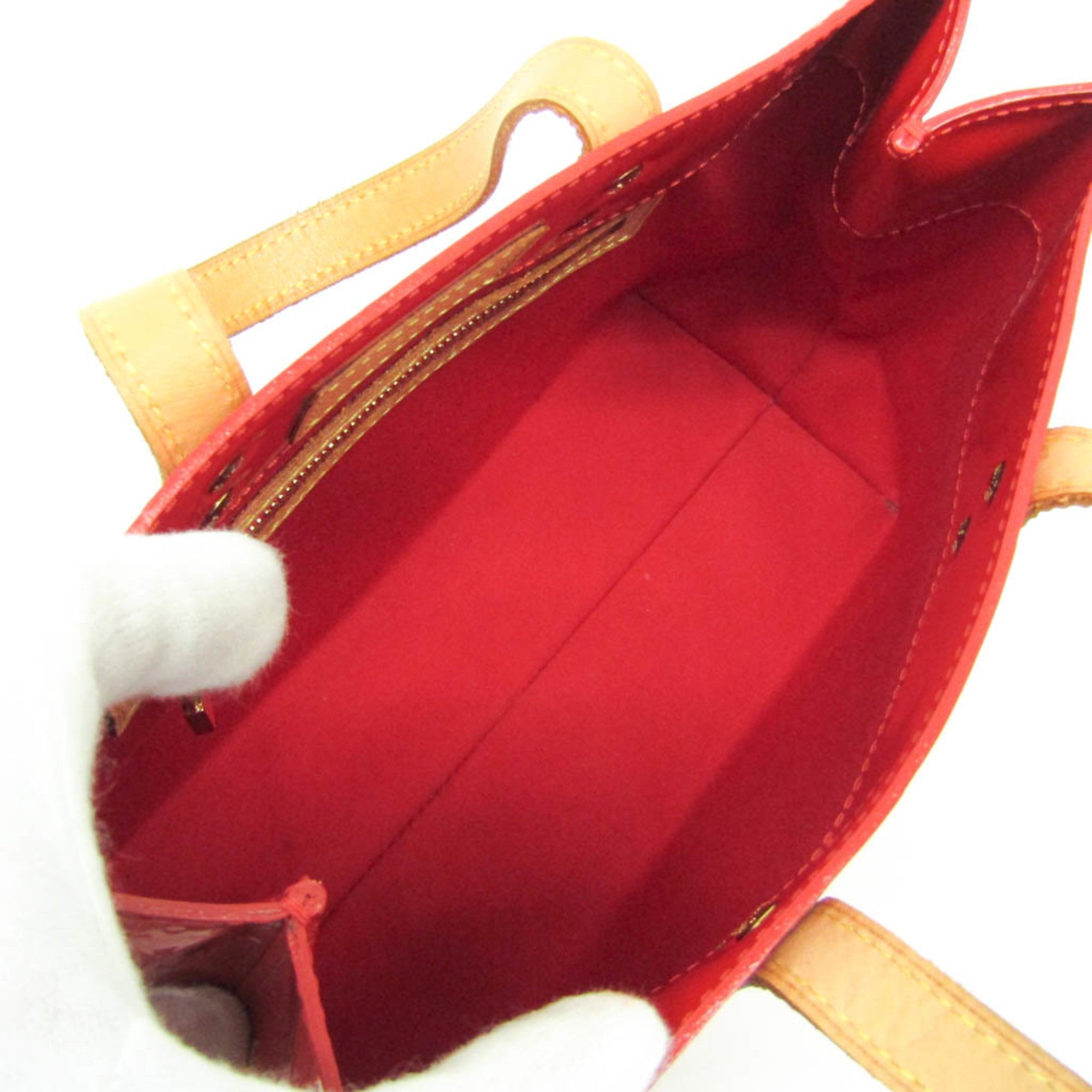 Louis Vuitton Vernis Reade PM · Rouge