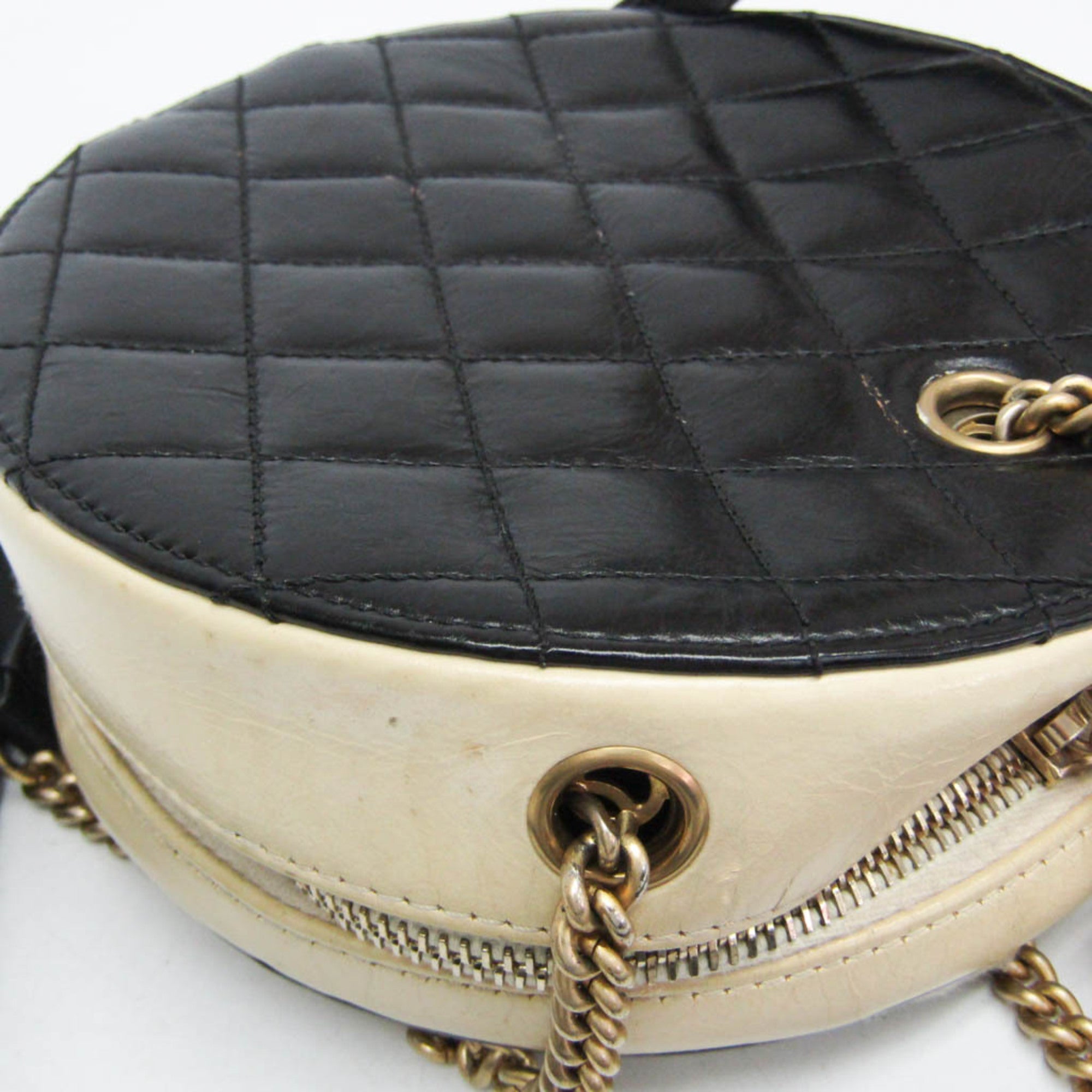Chanel Coco Mark · Round Chain · Leather