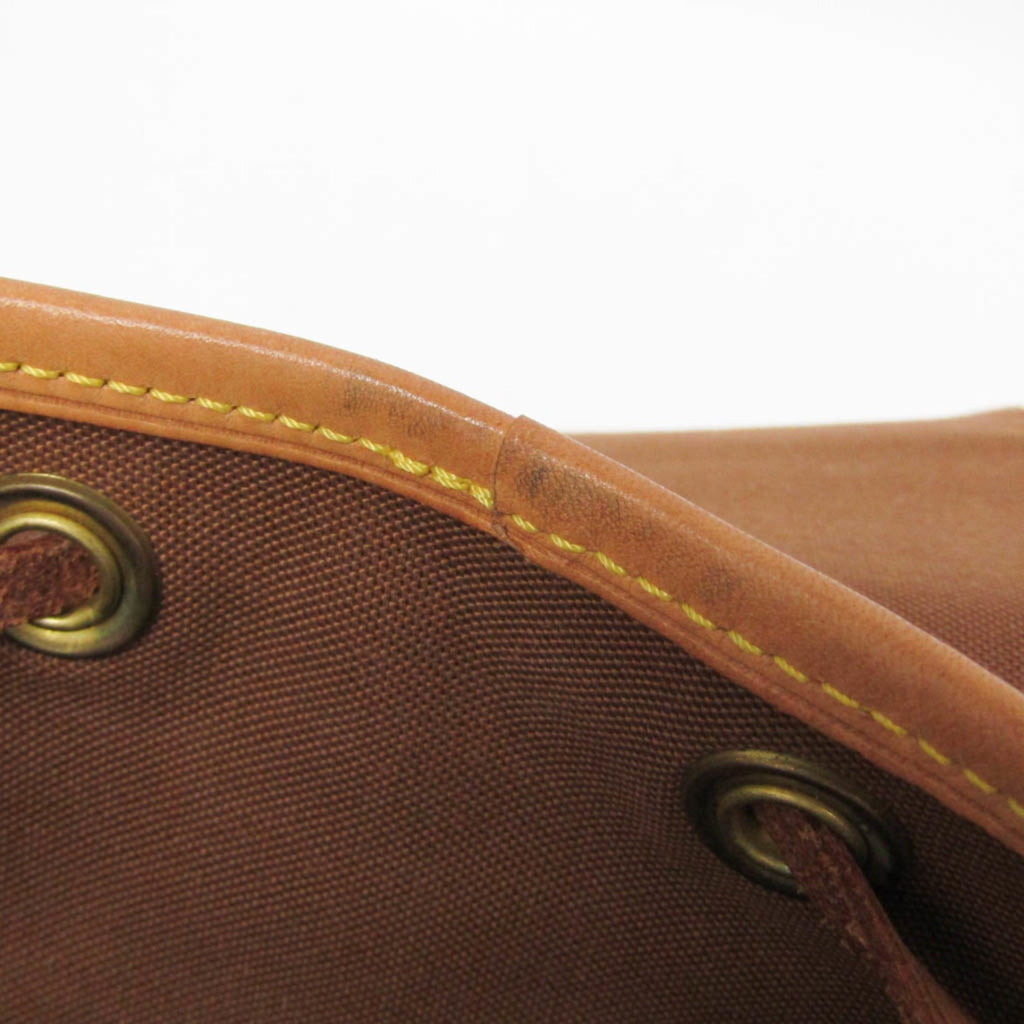 Louis Vuitton Montsouris MM · Monogram