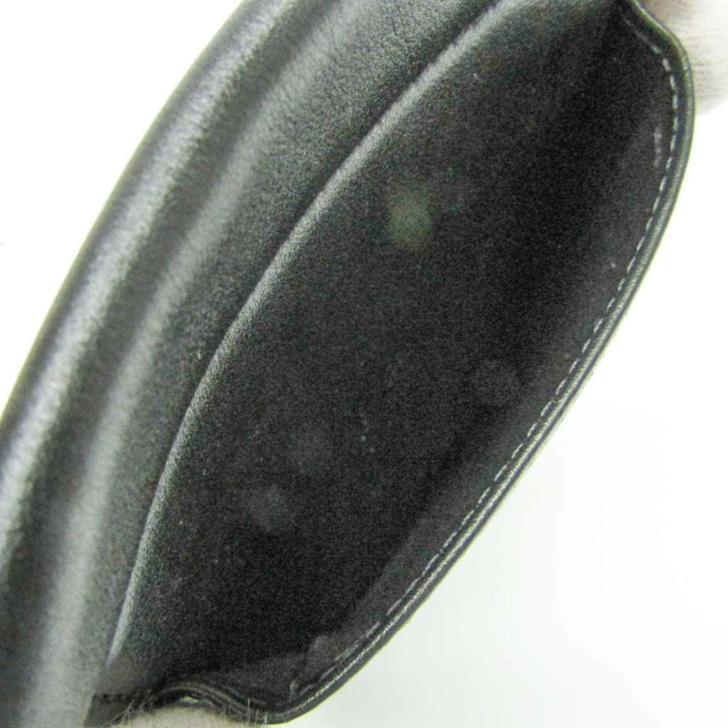 Valentino Garavani Smartphone Pouch · Leather