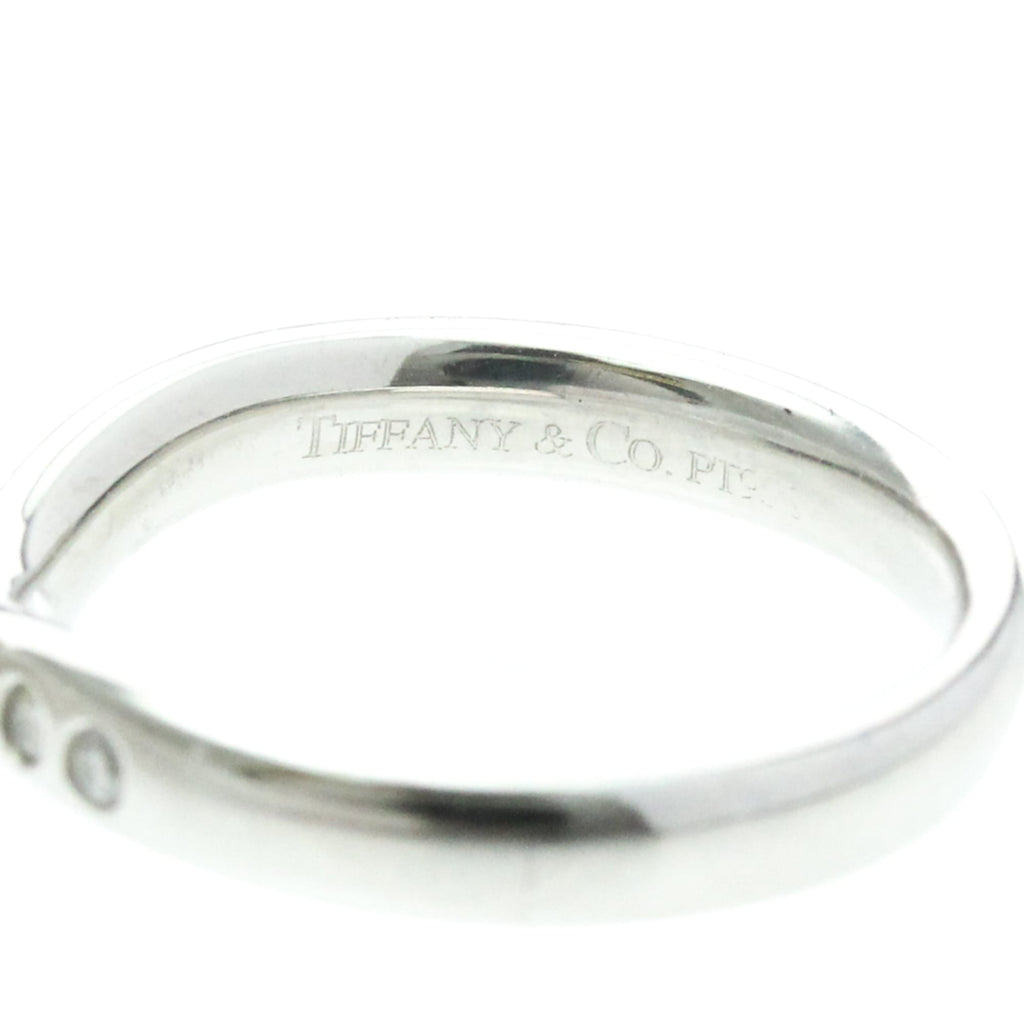 Tiffany Curved Band · Platinum · Diamond