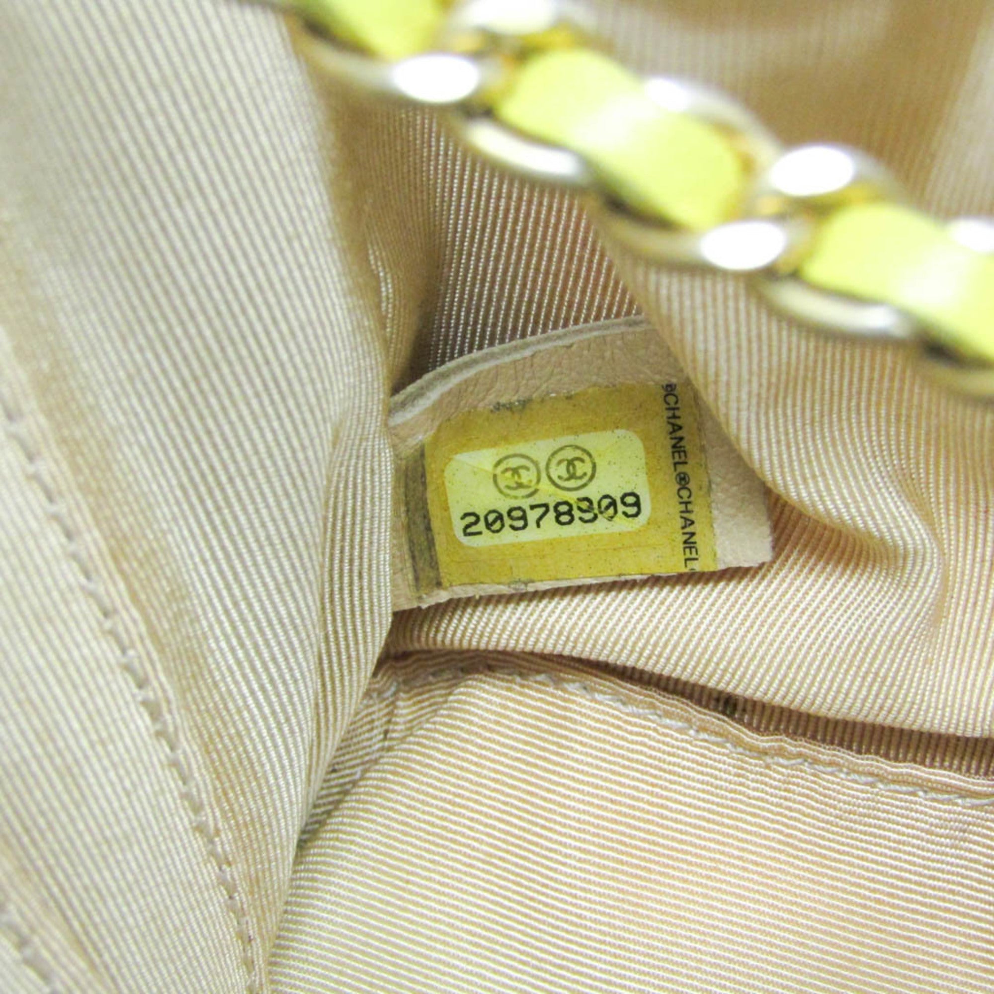 Chanel Chevron V-Stitch · Lamb Leather