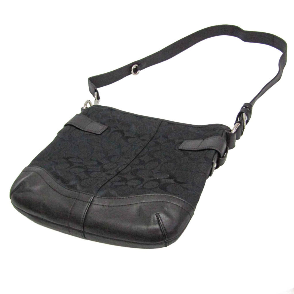 Coach Signature · Canvas & Leather