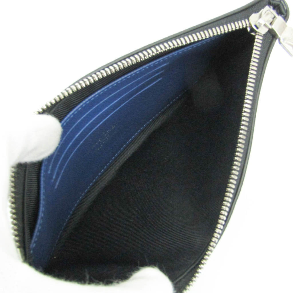 Louis Vuitton Taiga · Pochette Discovery PM