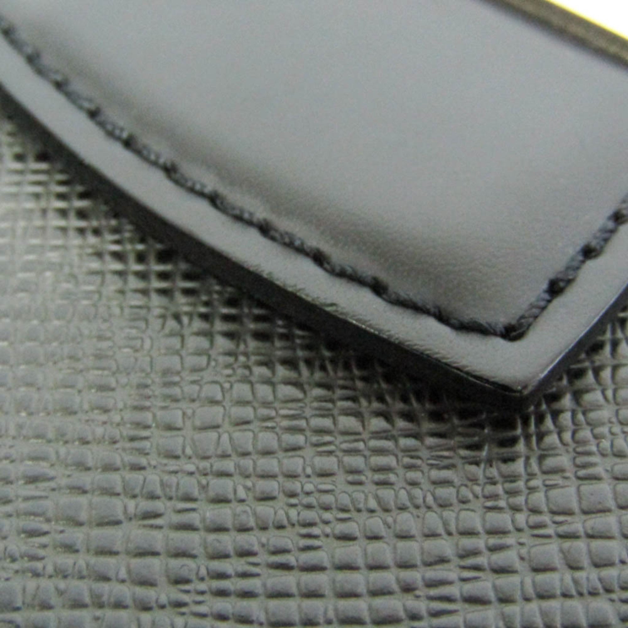 Louis Vuitton Taiga Moscow · Briefcase