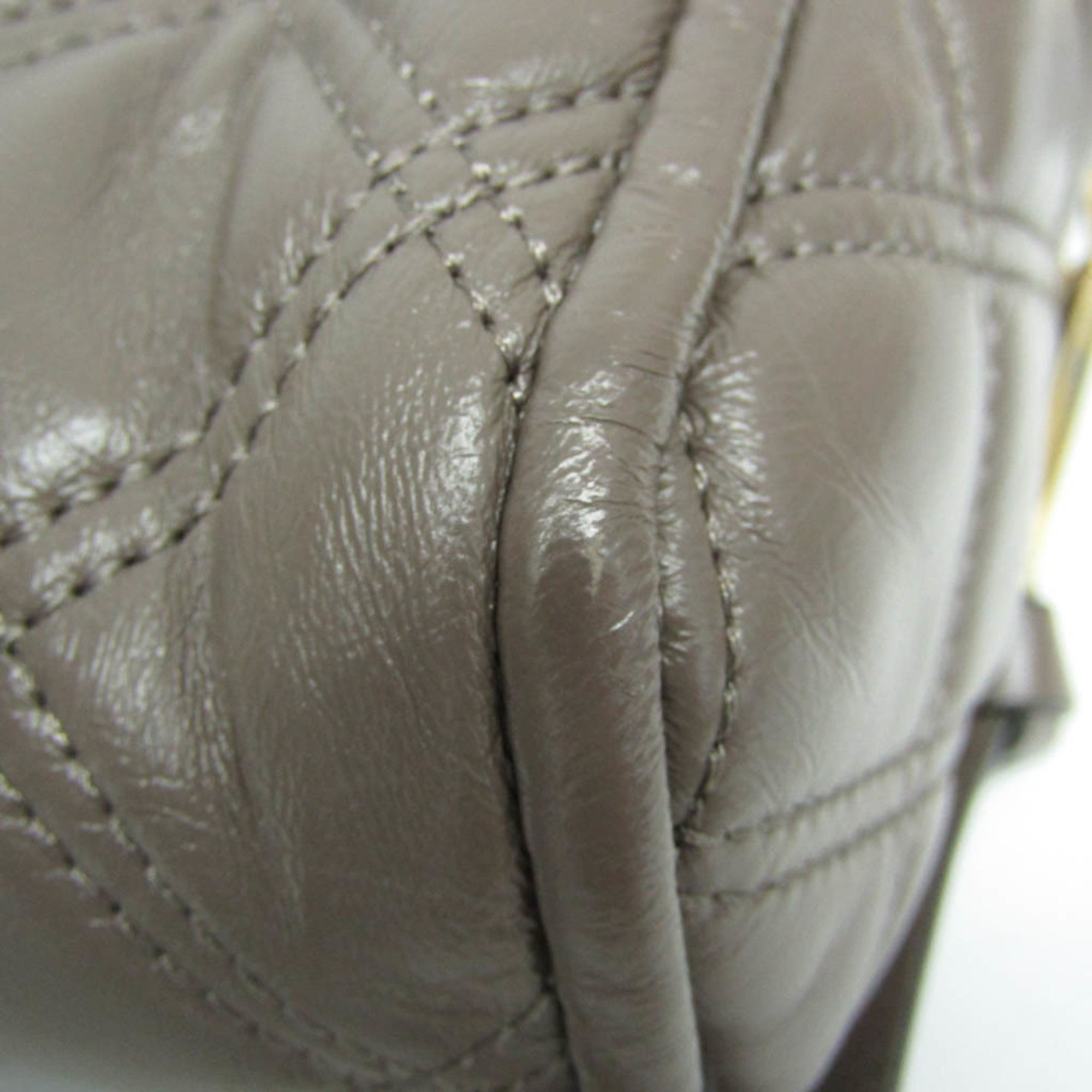 Marc Jacobs Quilted Softshot · Leather
