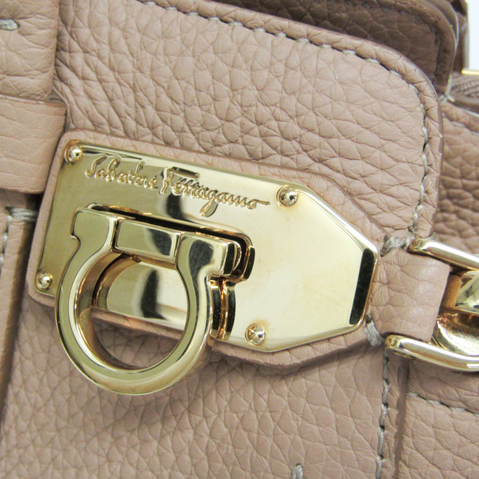 Salvatore Ferragamo Gancini · Leather