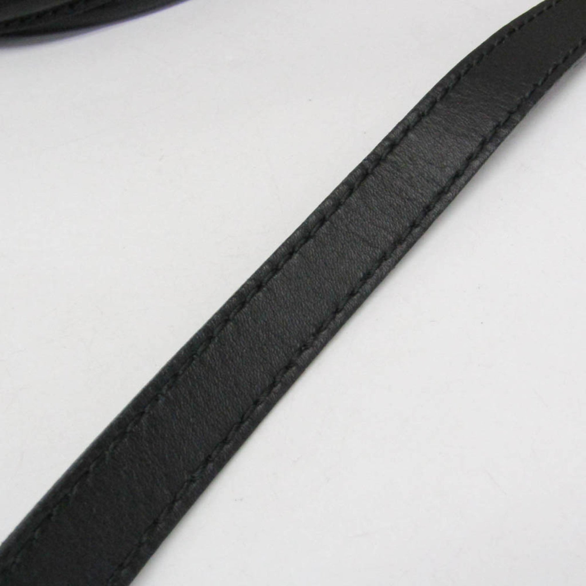 Gucci Sukey · Diamante Canvas