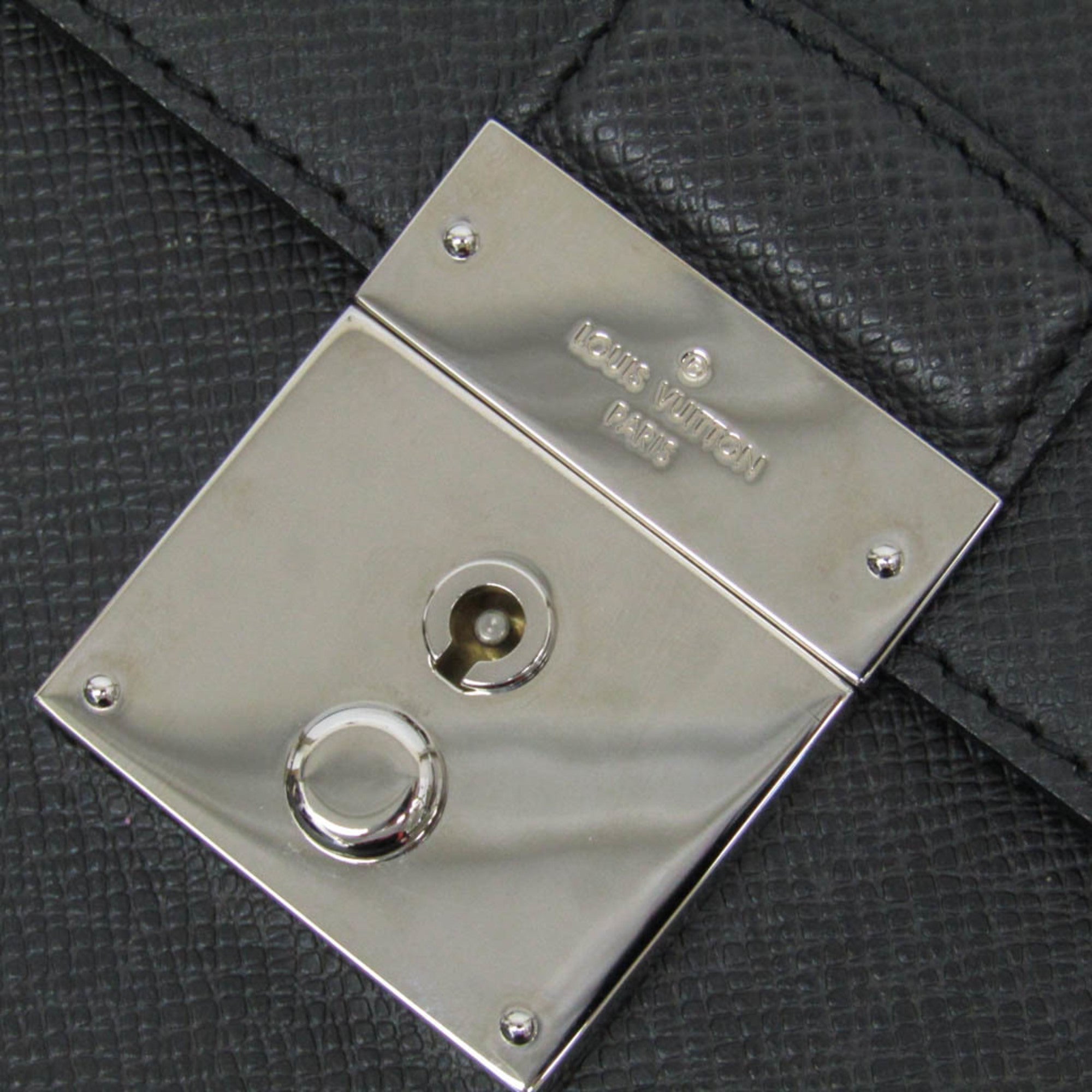 Louis Vuitton Neo Robusto 2 · Taiga