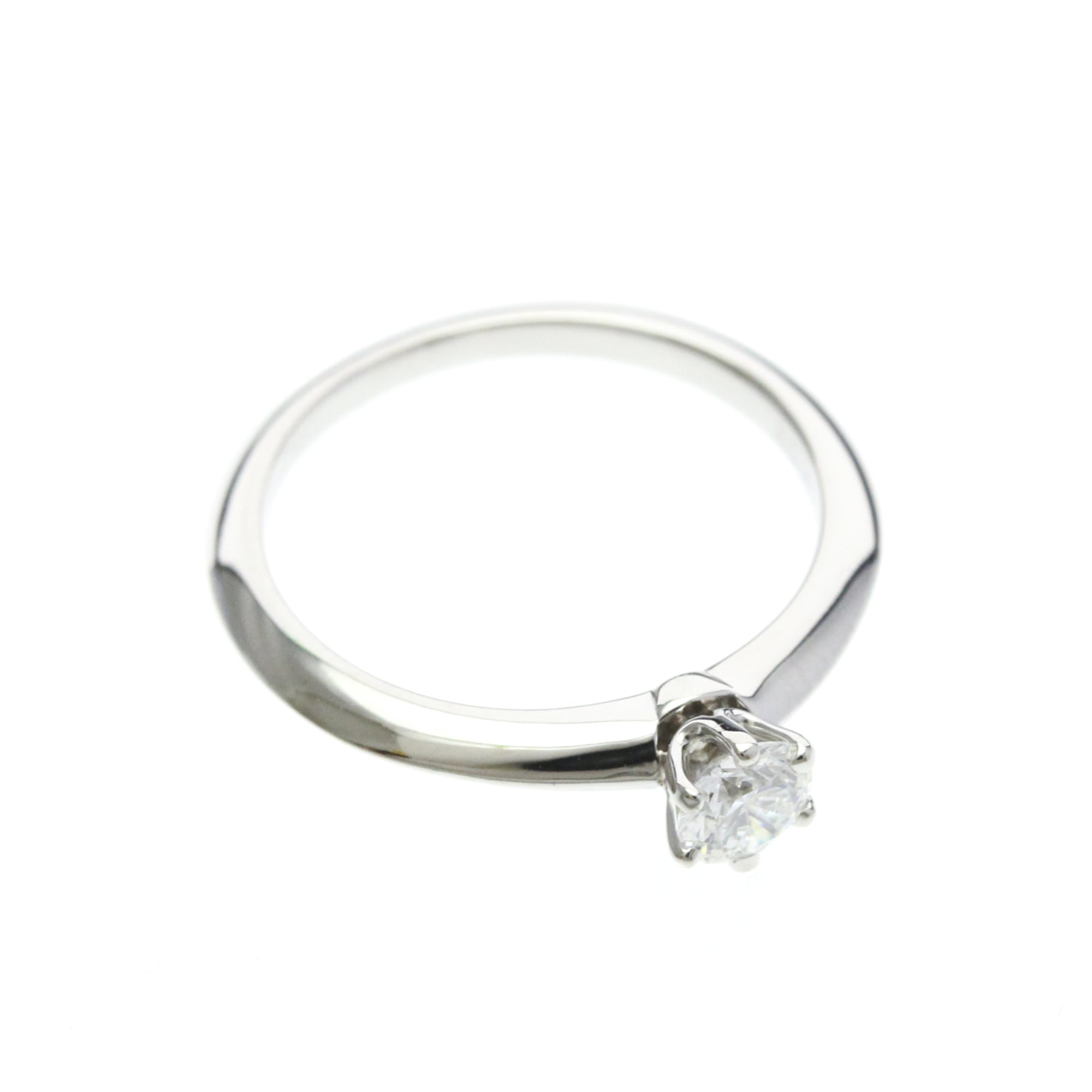 Tiffany Solitaire · Platinum · Diamond