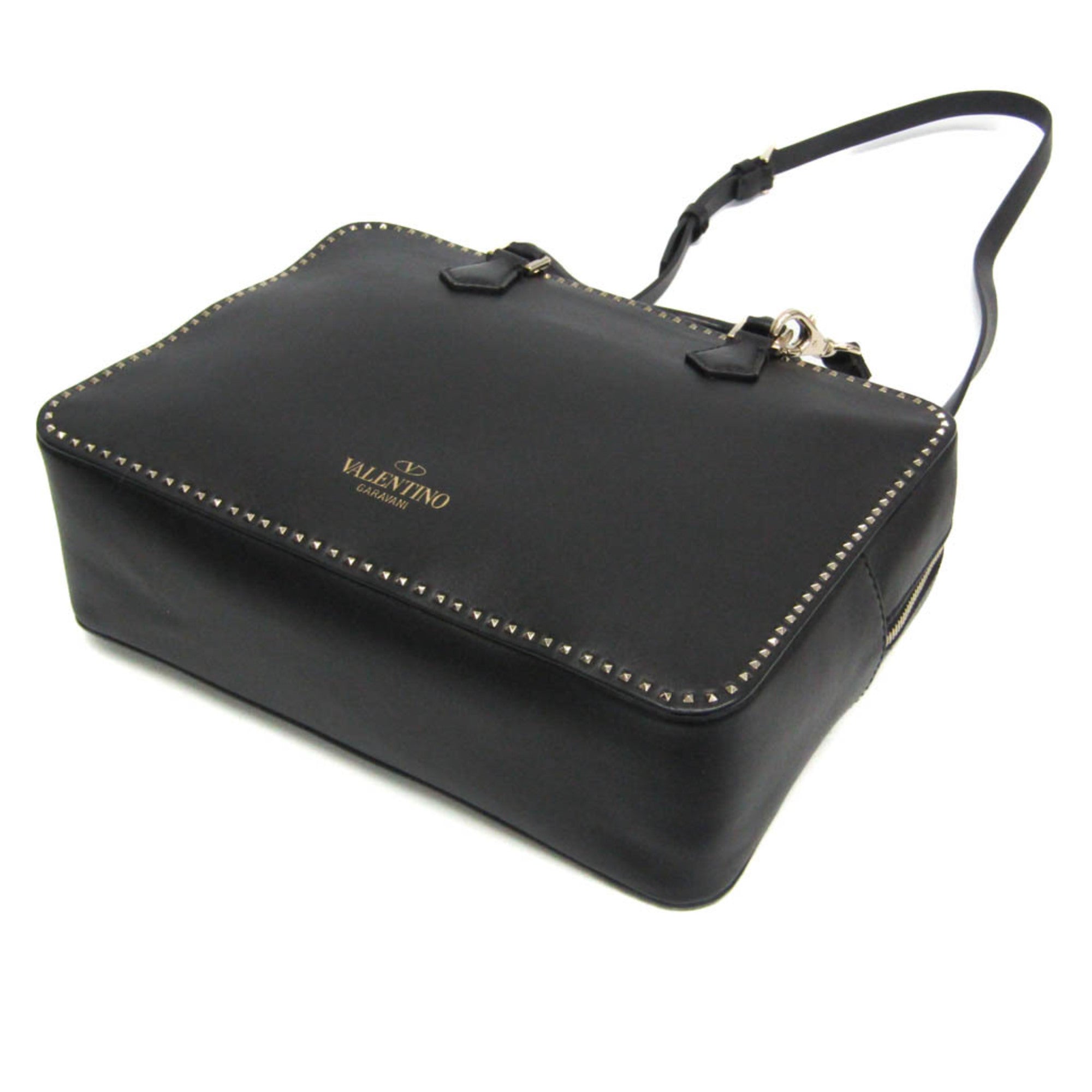Valentino Garavani Lockstuds · Leather